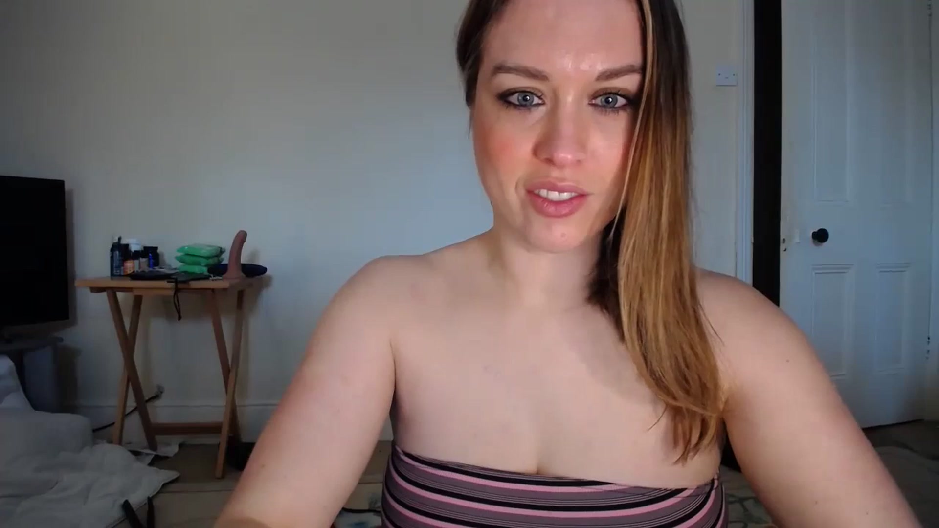 Gallery image thumbnail from Girl_X_Power's myfreecams stream on, 03/31/2024, 16:24 image 11 of 20