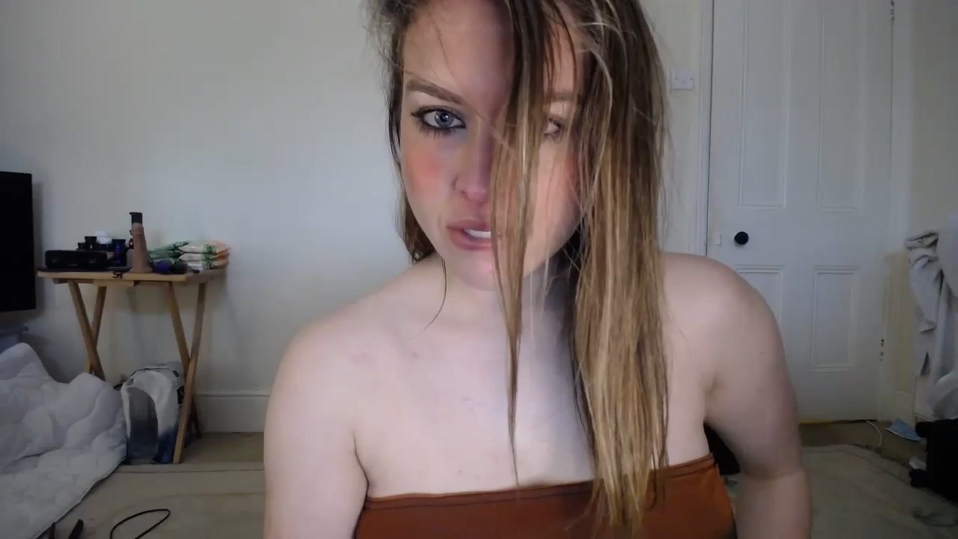 Gallery image thumbnail from Girl_X_Power's myfreecams stream on, 04/22/2024, 14:07 image 3 of 20
