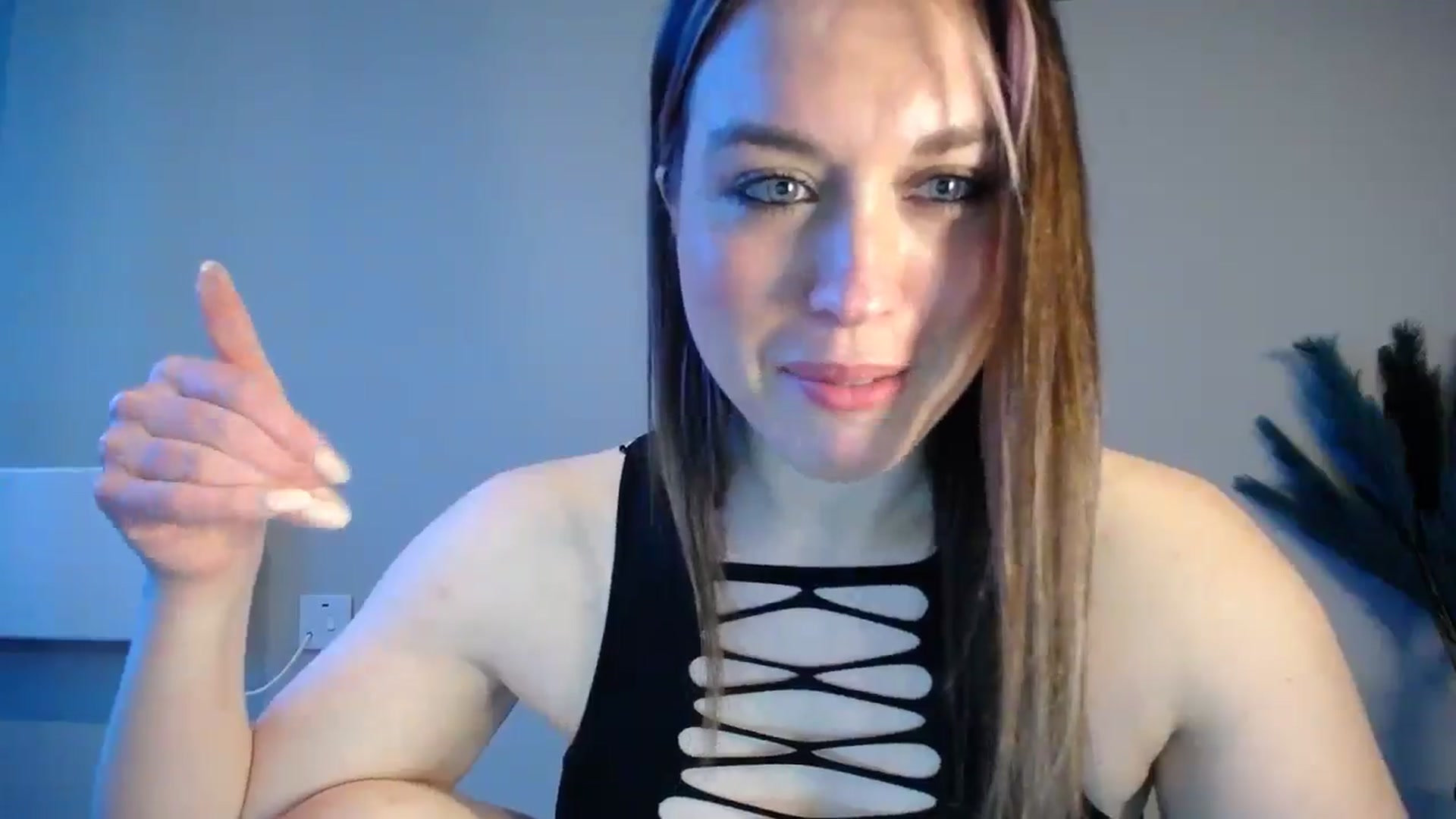 Gallery image thumbnail from Girl_X_Power's myfreecams stream on, 08/20/2024, 20:07 image 9 of 20