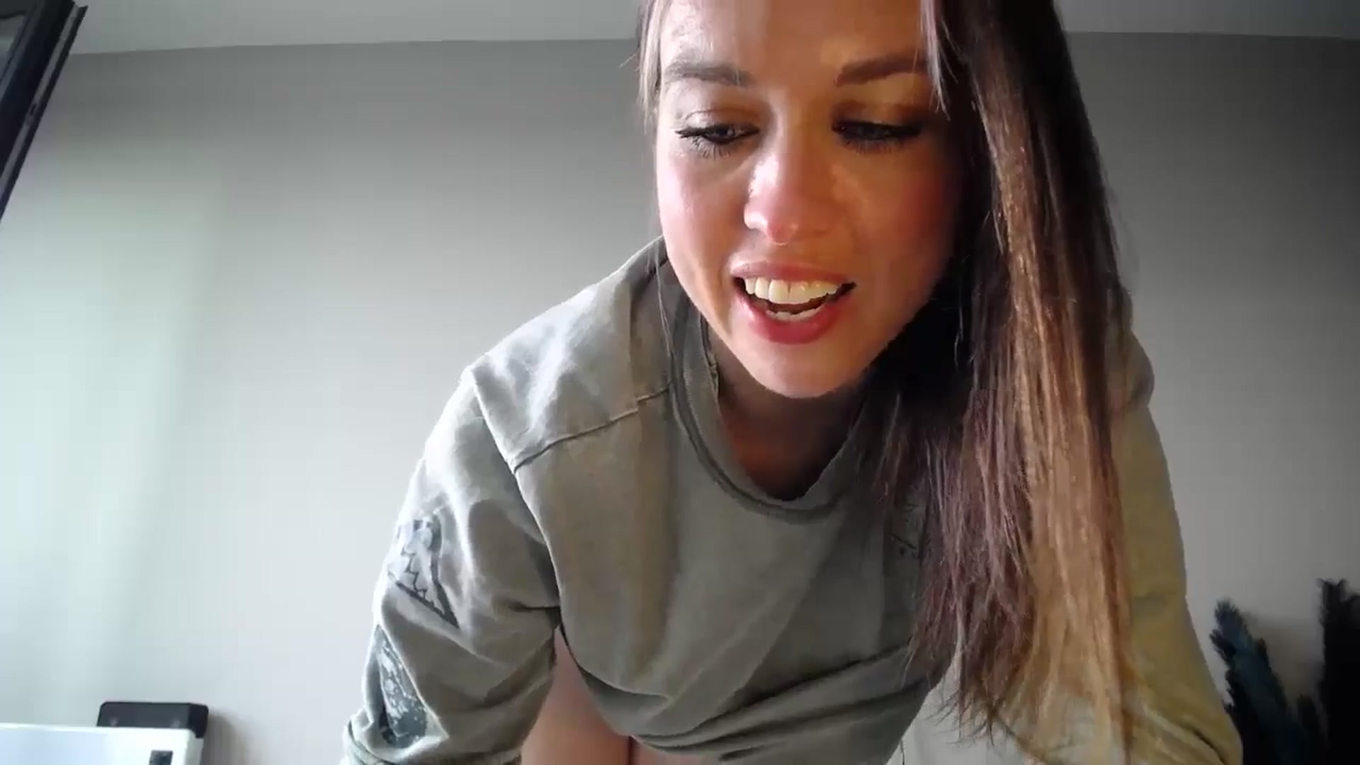 Gallery image thumbnail from Girl_X_Power's myfreecams stream on, 08/27/2024, 15:36 image 11 of 20