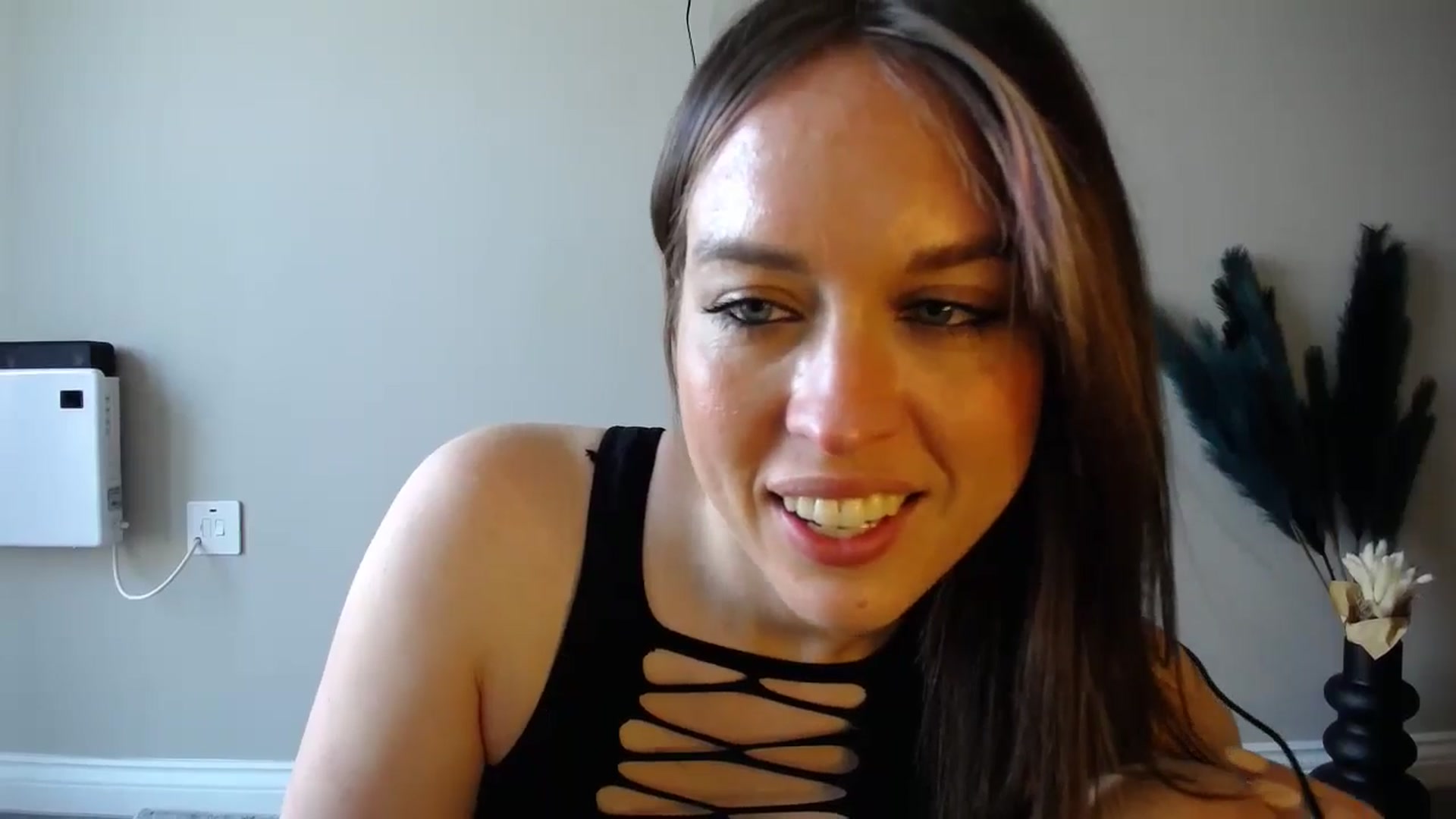 Gallery image thumbnail from Girl_X_Power's myfreecams stream on, 08/31/2024, 16:19 image 16 of 20