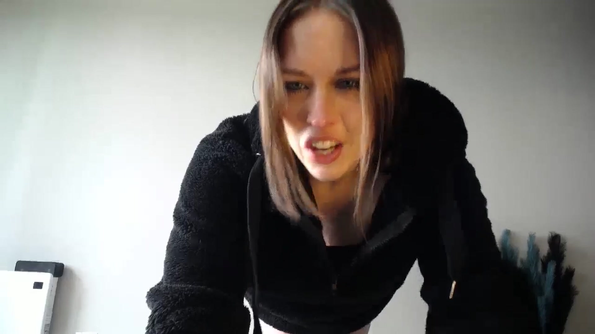 Gallery image thumbnail from Girl_X_Power's myfreecams stream on, 09/15/2024, 15:47 image 4 of 20