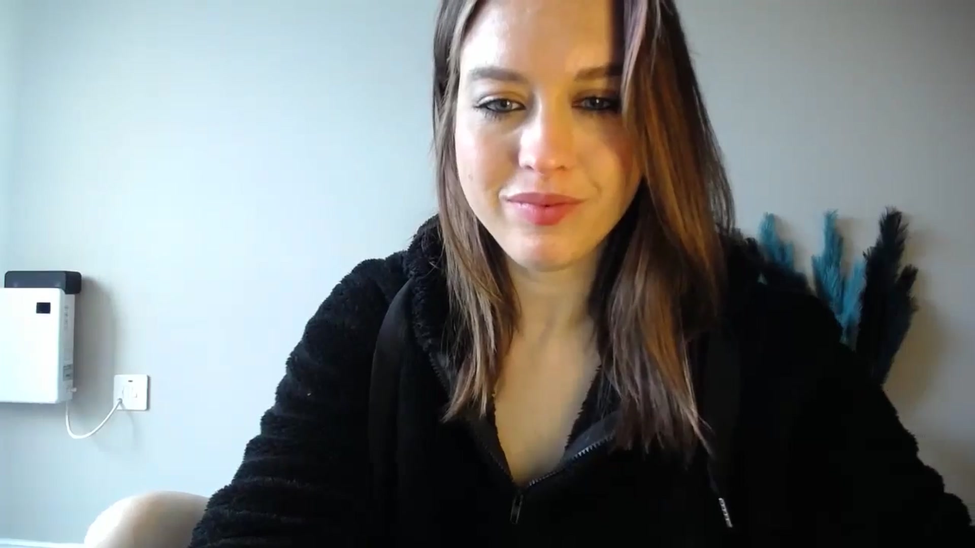 Gallery image thumbnail from Girl_X_Power's myfreecams stream on, 09/15/2024, 17:53 image 4 of 20