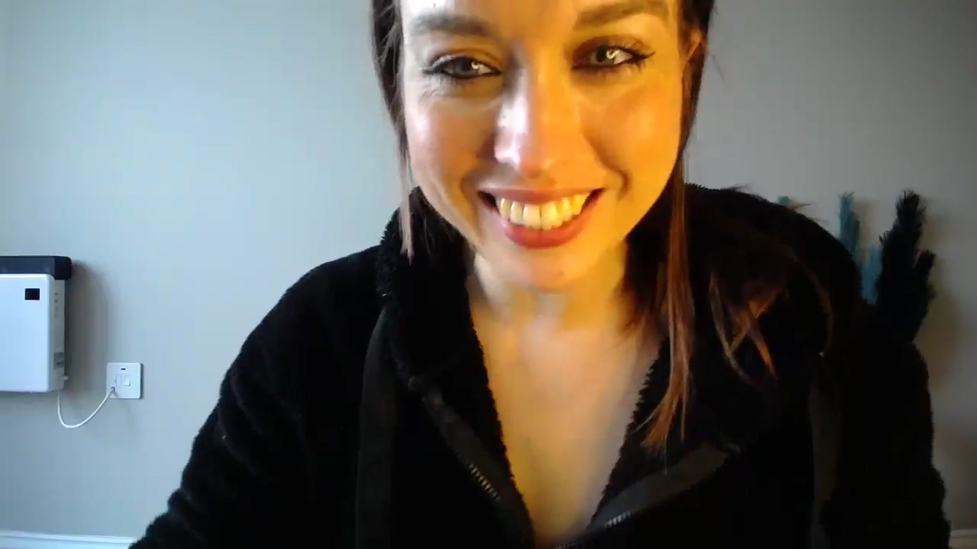 Gallery image thumbnail from Girl_X_Power's myfreecams stream on, 09/15/2024, 17:53 image 13 of 20