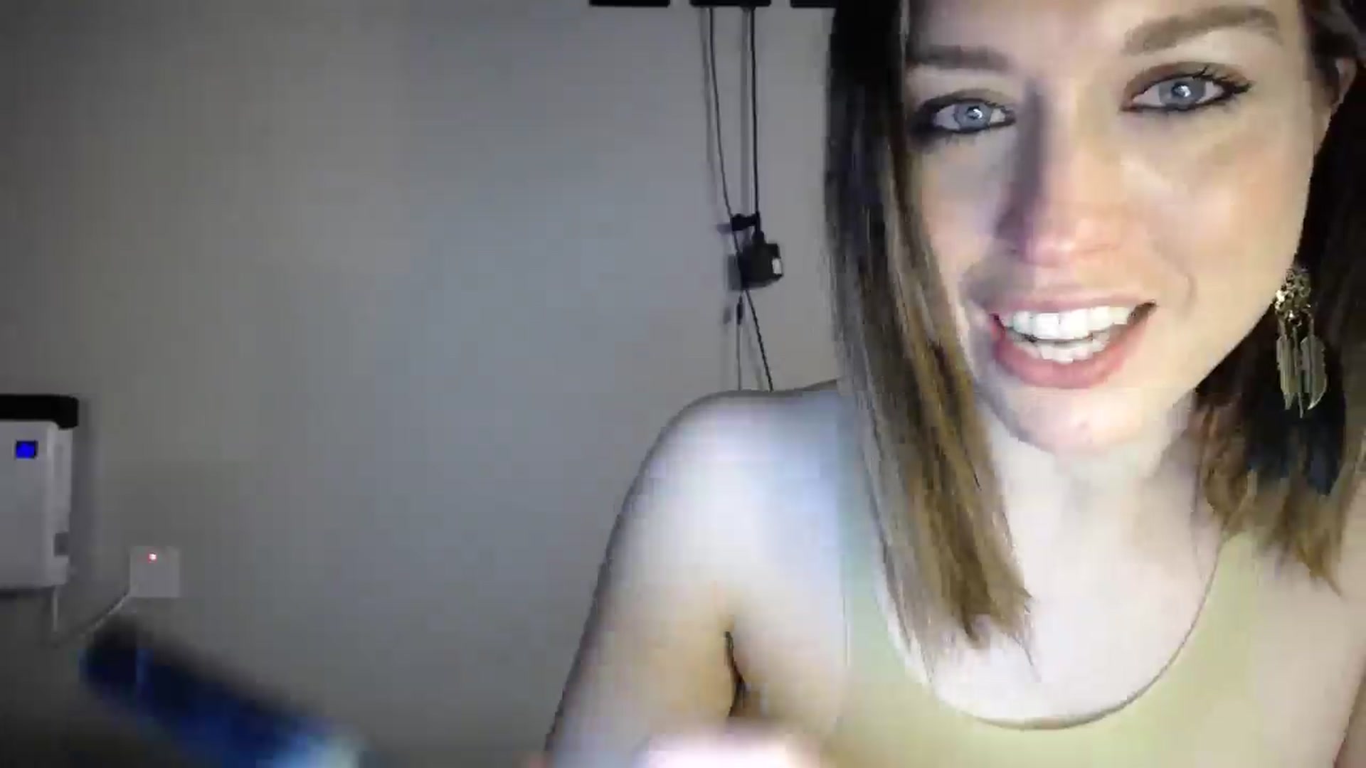 Gallery image thumbnail from Girl_X_Power's myfreecams stream on, 12/16/2024, 20:23 image 9 of 20