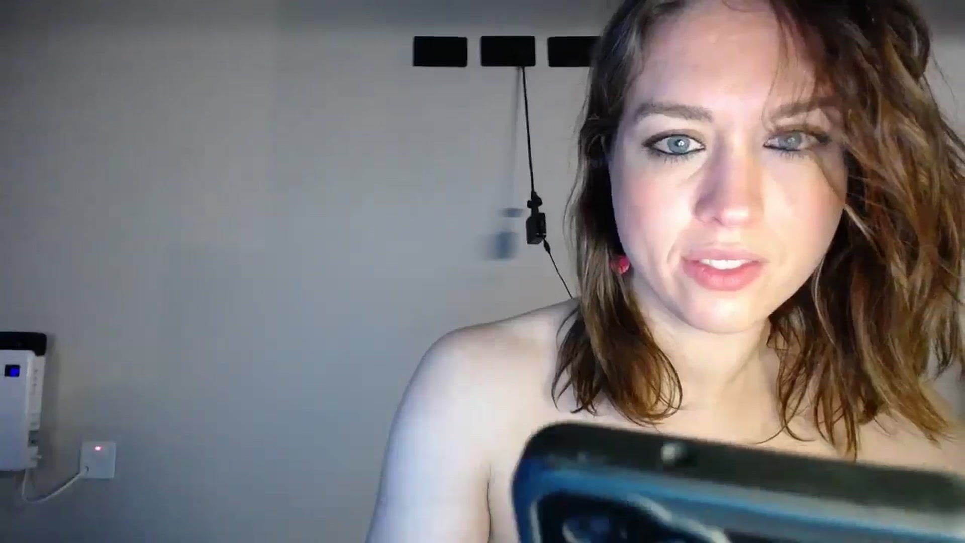Gallery image thumbnail from Girl_X_Power's myfreecams stream on, 12/24/2024, 16:34 image 17 of 20