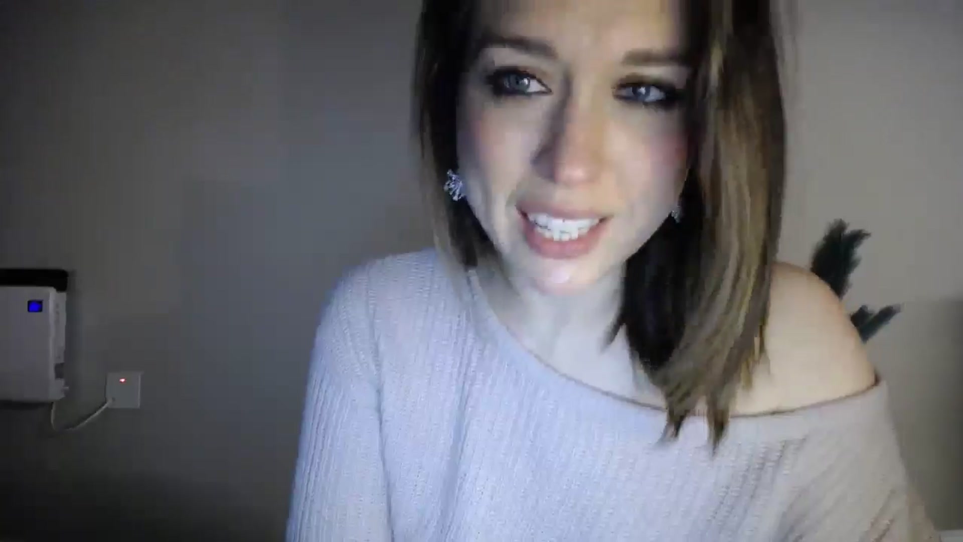Gallery image thumbnail from Girl_X_Power's myfreecams stream on, 12/25/2024, 18:23 image 15 of 20