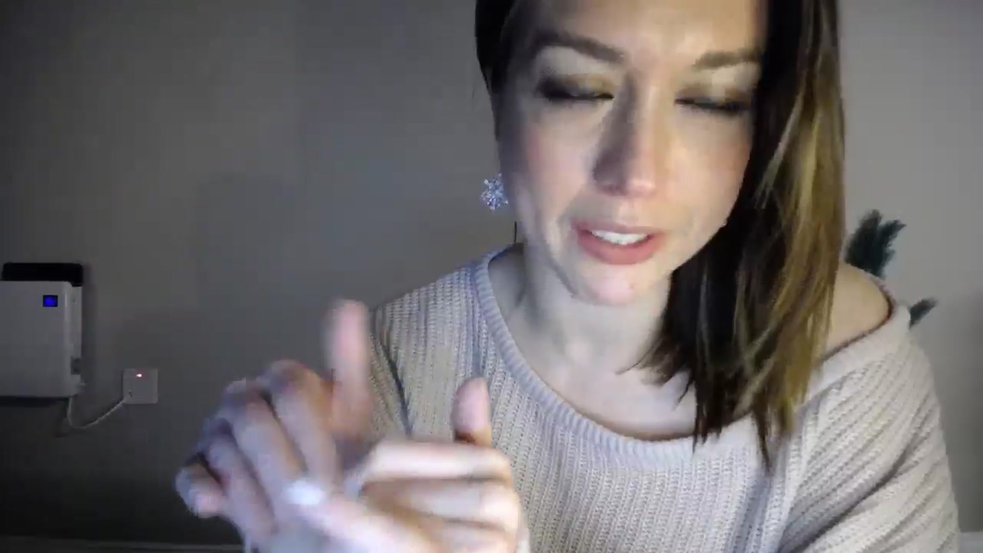 Gallery image thumbnail from Girl_X_Power's myfreecams stream on, 12/25/2024, 18:23 image 2 of 20