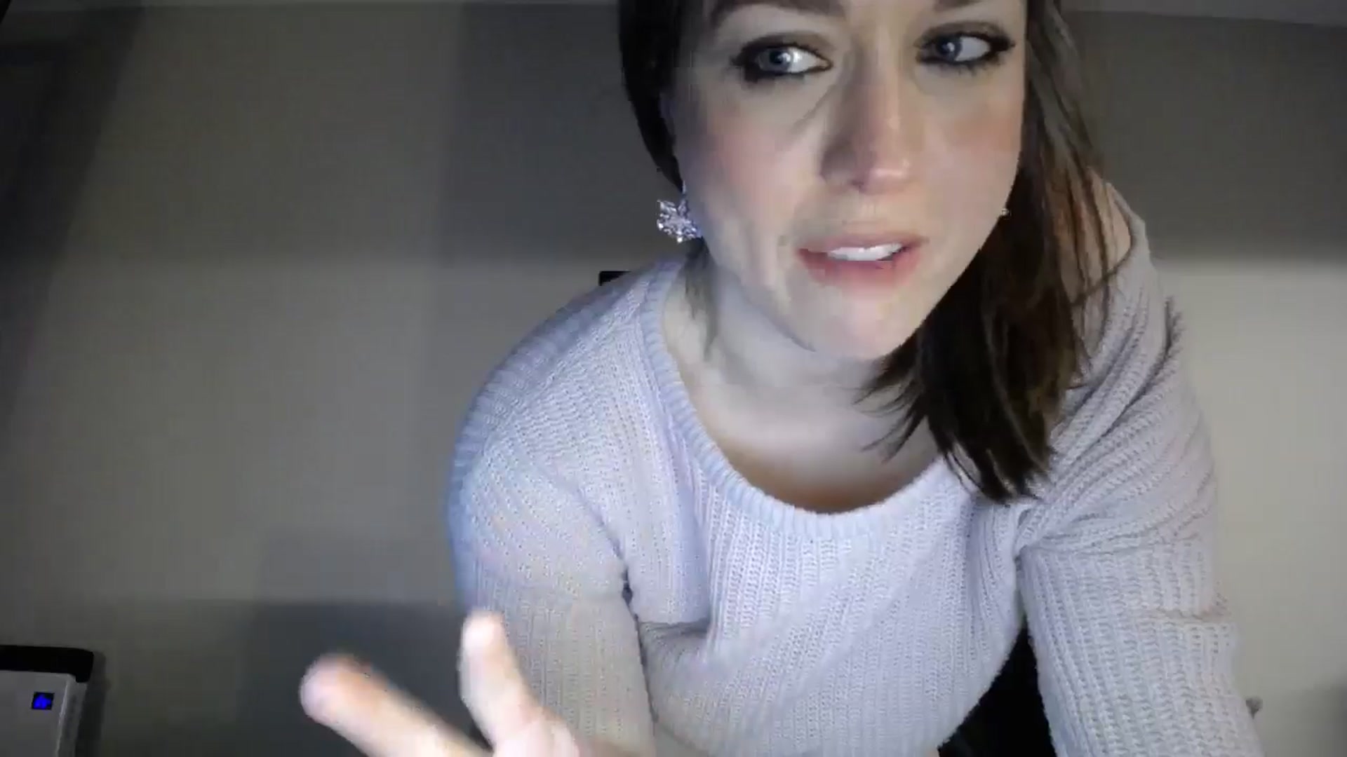 Gallery image thumbnail from Girl_X_Power's myfreecams stream on, 12/25/2024, 18:23 image 5 of 20