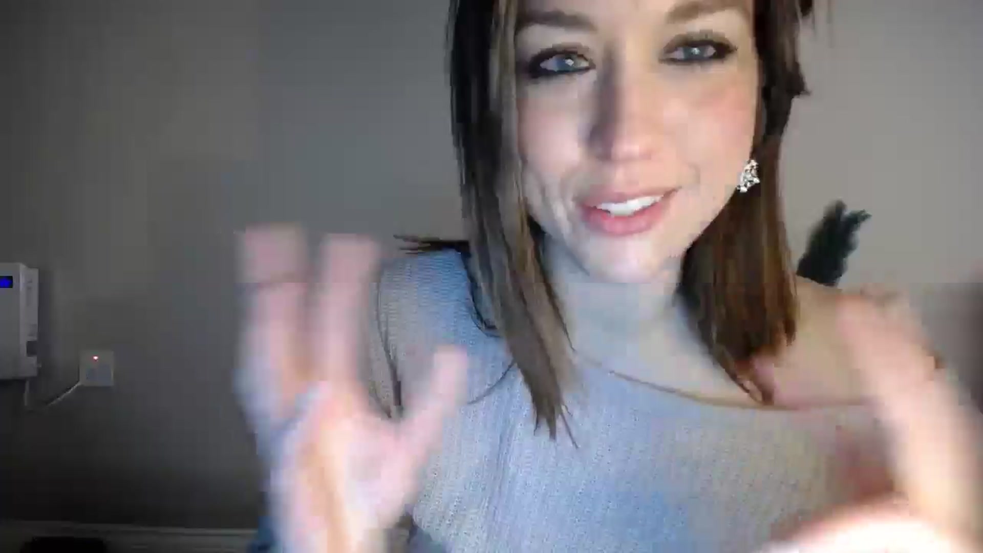 Gallery image thumbnail from Girl_X_Power's myfreecams stream on, 12/25/2024, 18:45 image 20 of 20