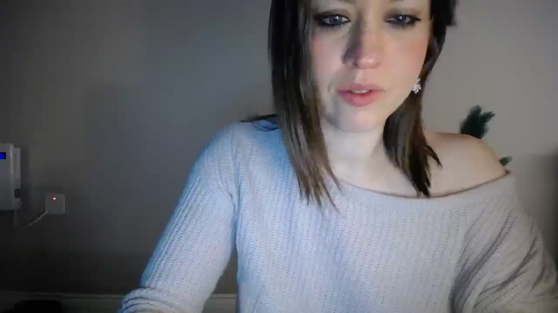 Gallery image thumbnail from Girl_X_Power's myfreecams stream on, 12/25/2024, 18:45 image 17 of 20