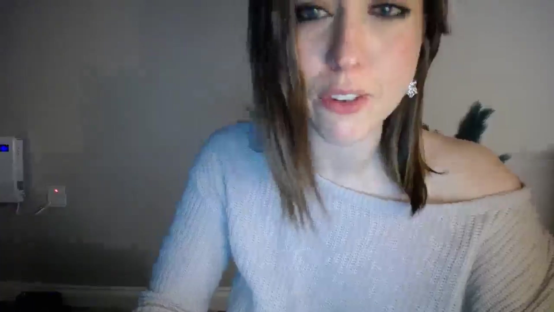 Gallery image thumbnail from Girl_X_Power's myfreecams stream on, 12/25/2024, 18:45 image 18 of 20