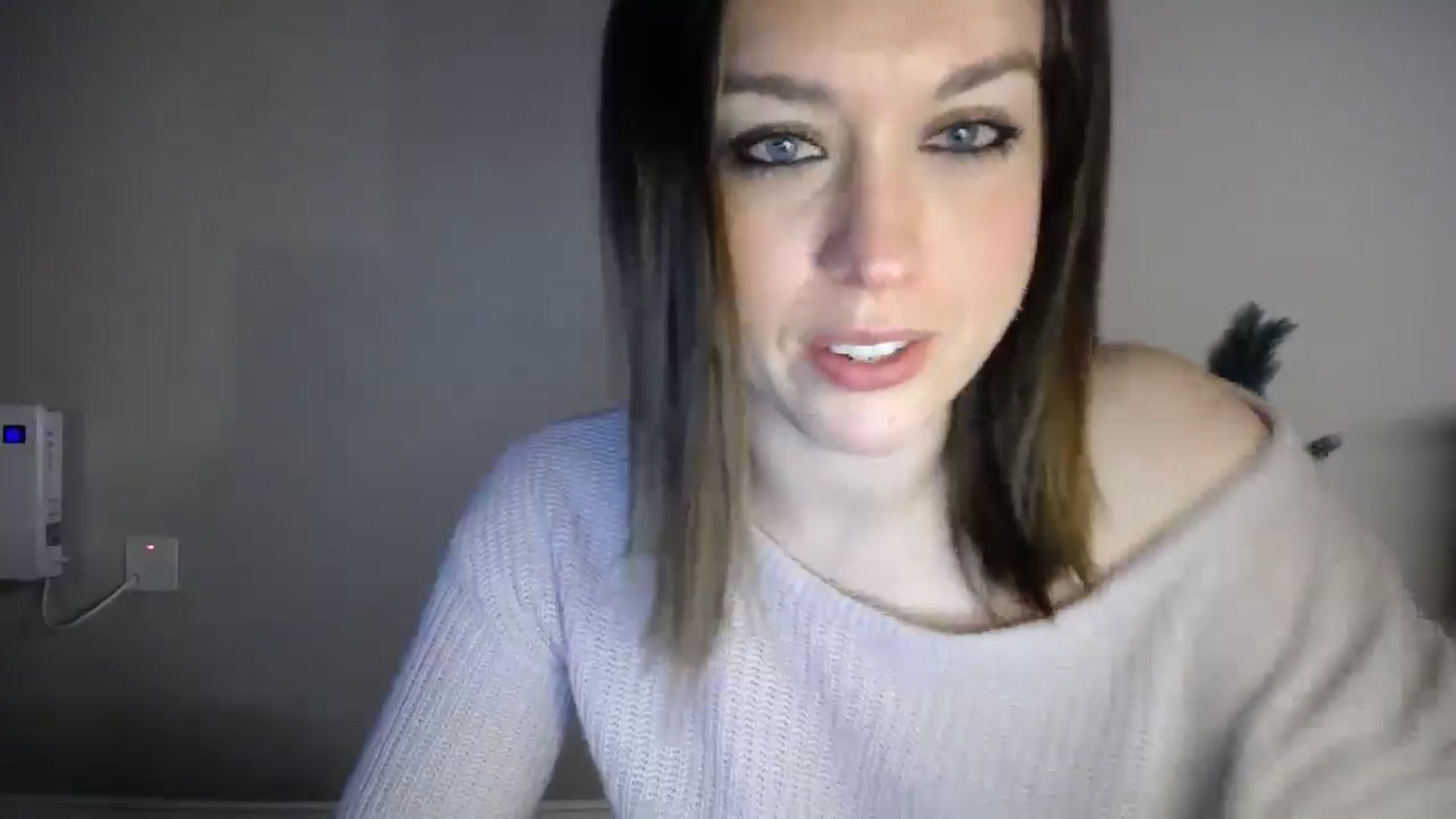 Gallery image thumbnail from Girl_X_Power's myfreecams stream on, 12/25/2024, 21:15 image 2 of 20