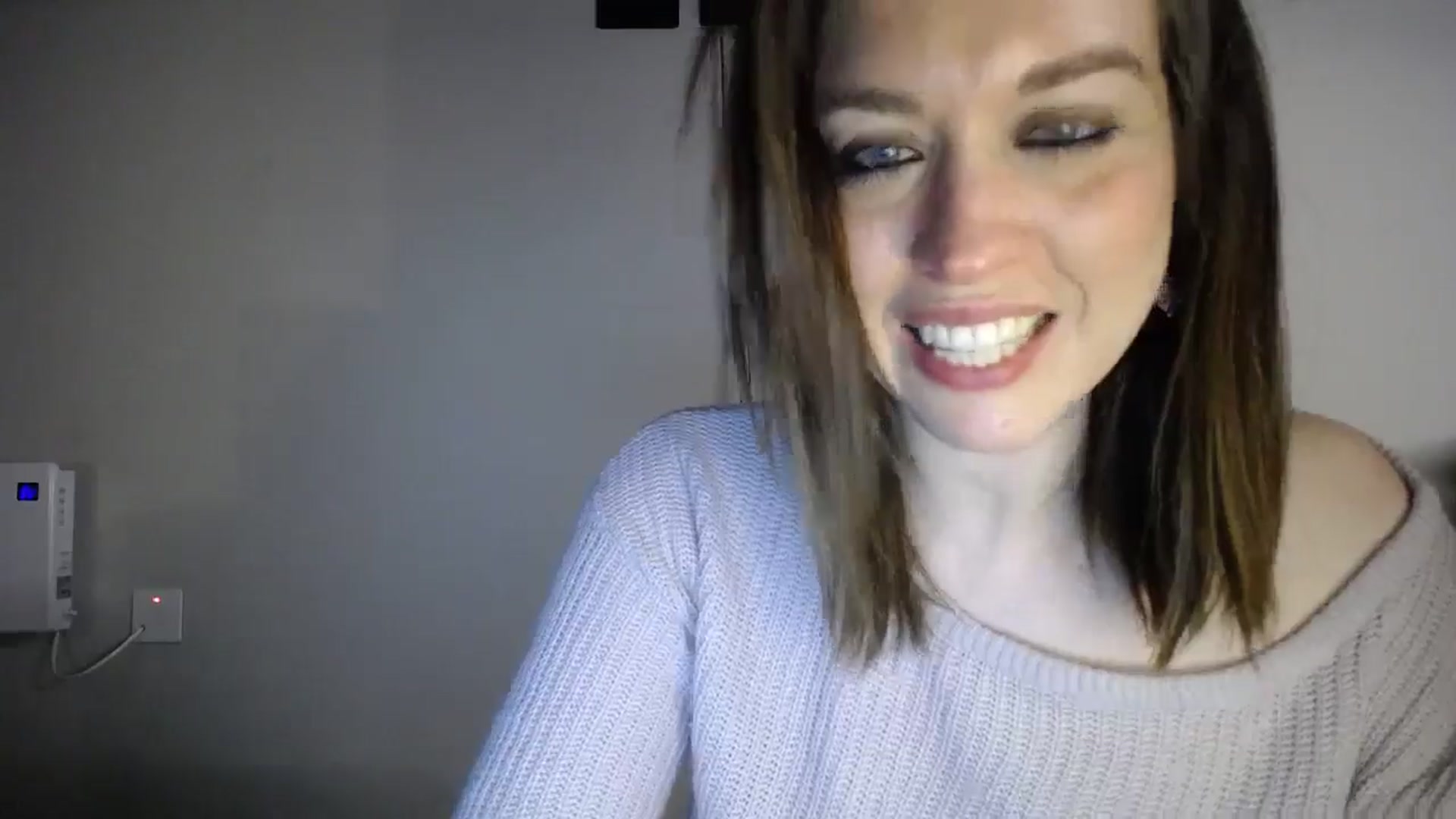 Gallery image thumbnail from Girl_X_Power's myfreecams stream on, 12/25/2024, 21:15 image 17 of 20