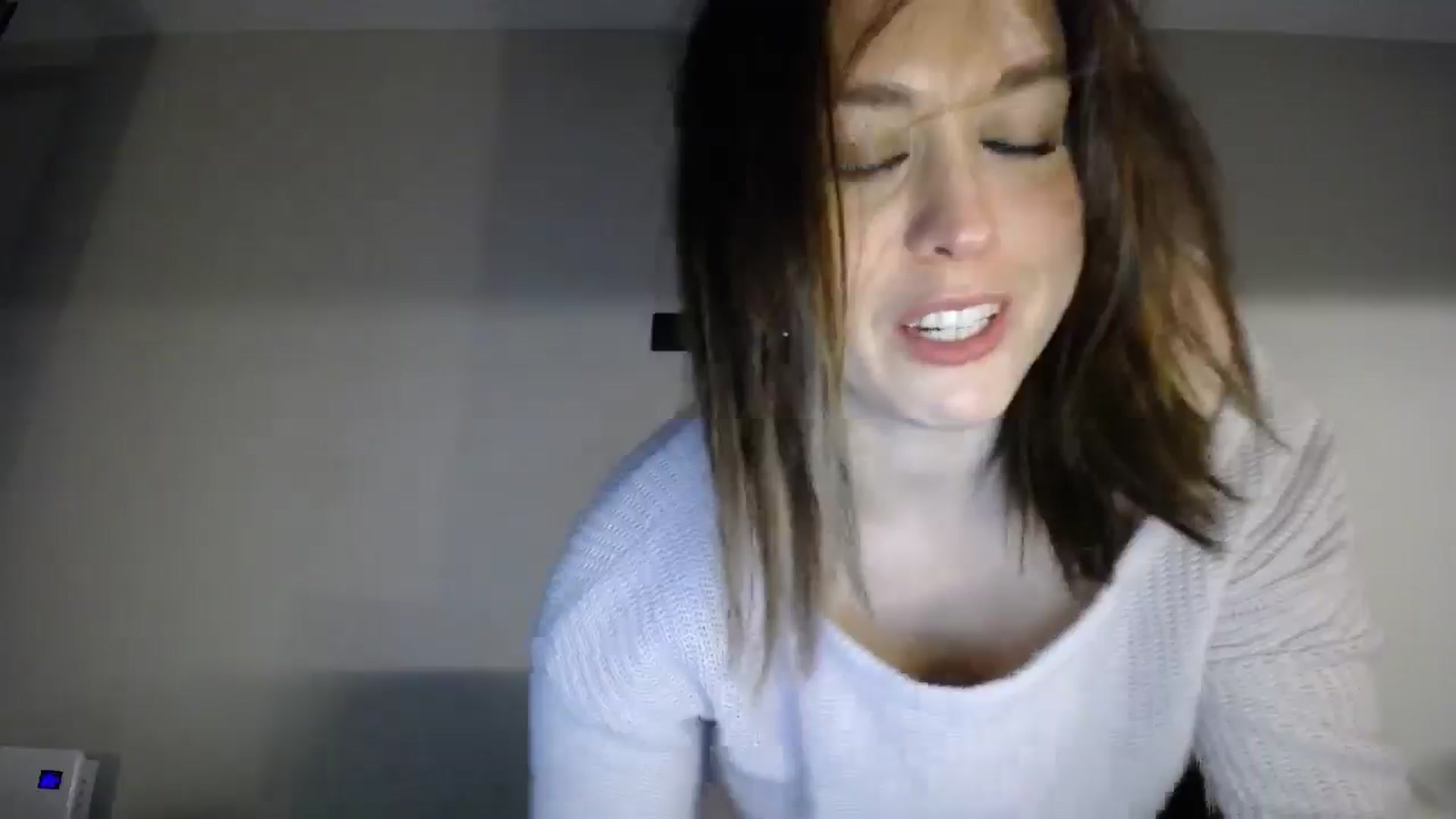 Gallery image thumbnail from Girl_X_Power's myfreecams stream on, 12/25/2024, 21:15 image 6 of 20