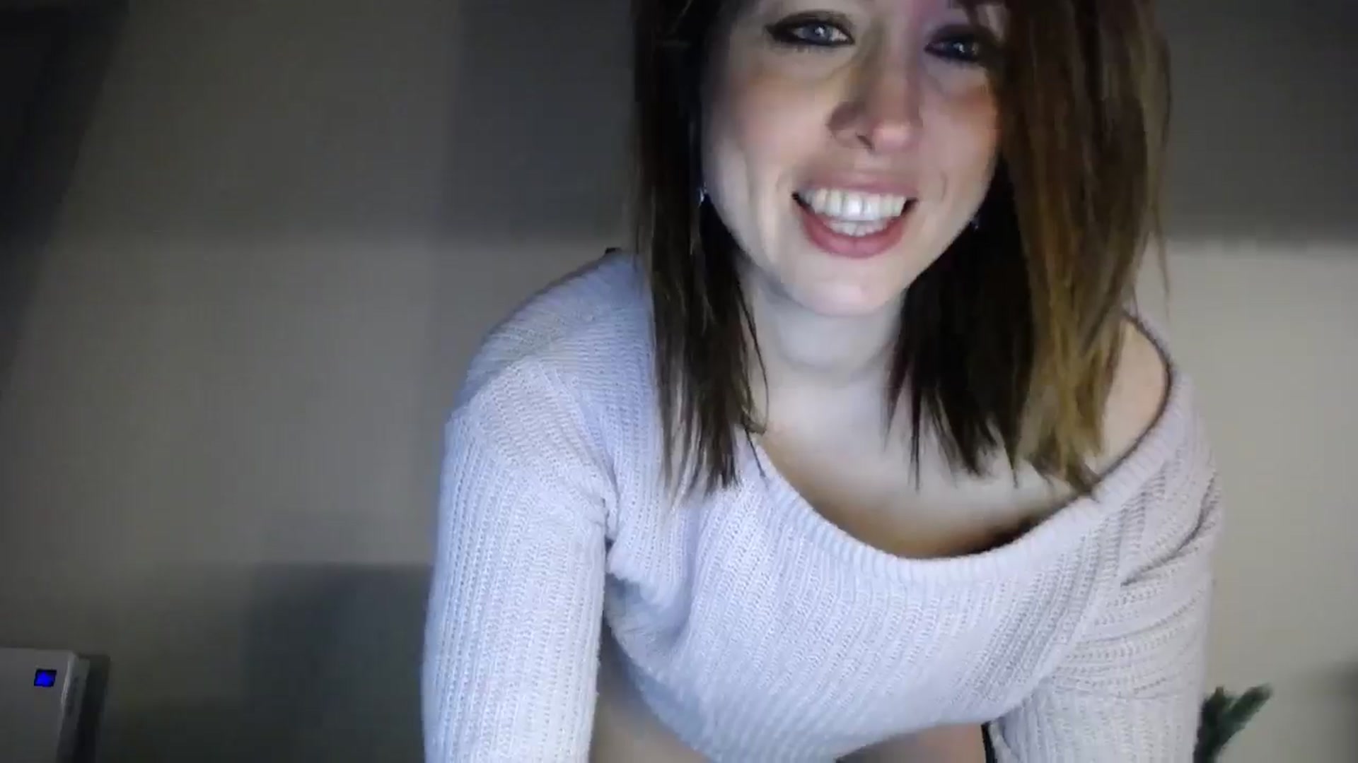 Gallery image thumbnail from Girl_X_Power's myfreecams stream on, 12/25/2024, 21:15 image 7 of 20