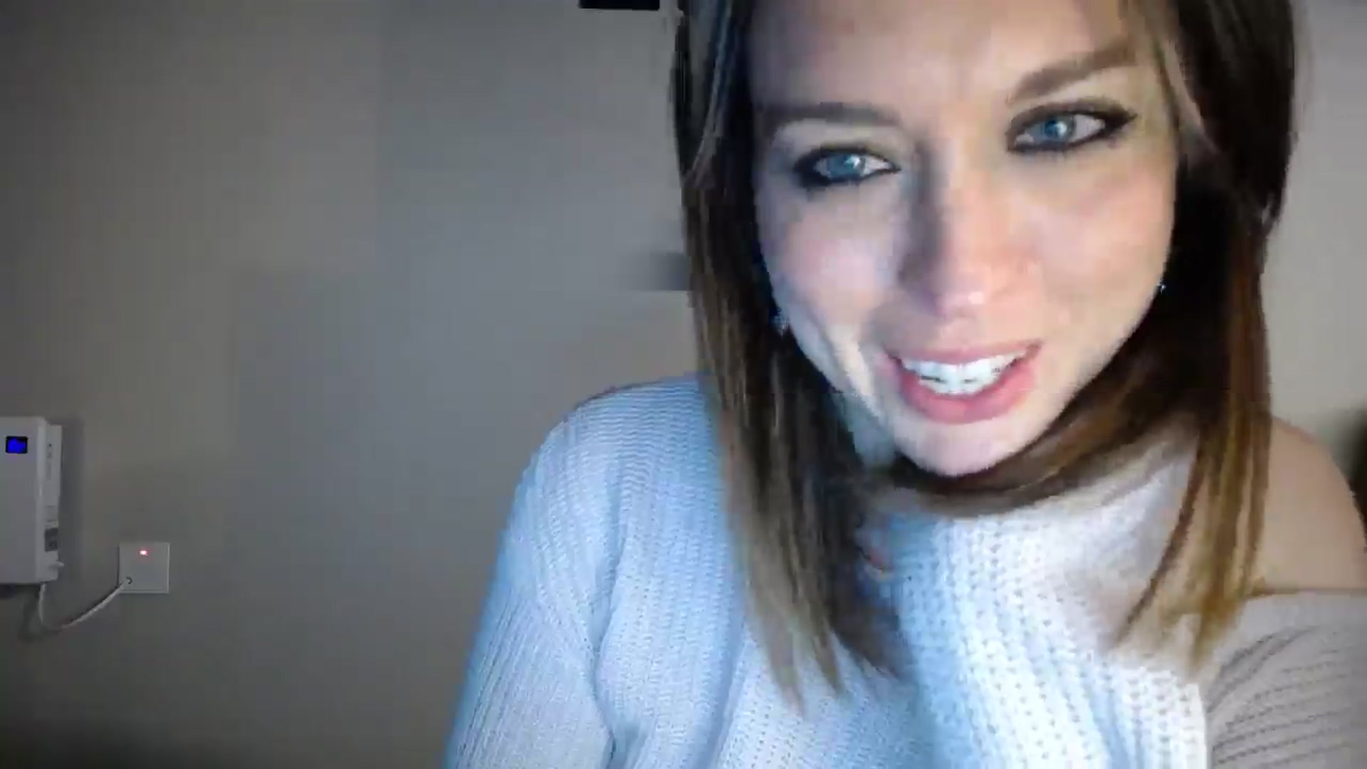 Gallery image thumbnail from Girl_X_Power's myfreecams stream on, 12/26/2024, 24:11 image 15 of 20