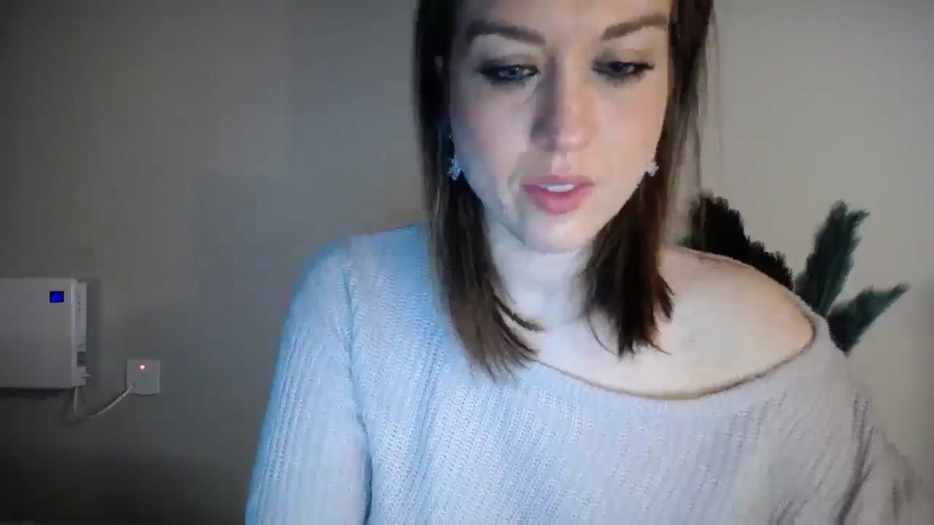 Gallery image thumbnail from Girl_X_Power's myfreecams stream on, 12/26/2024, 24:11 image 8 of 20