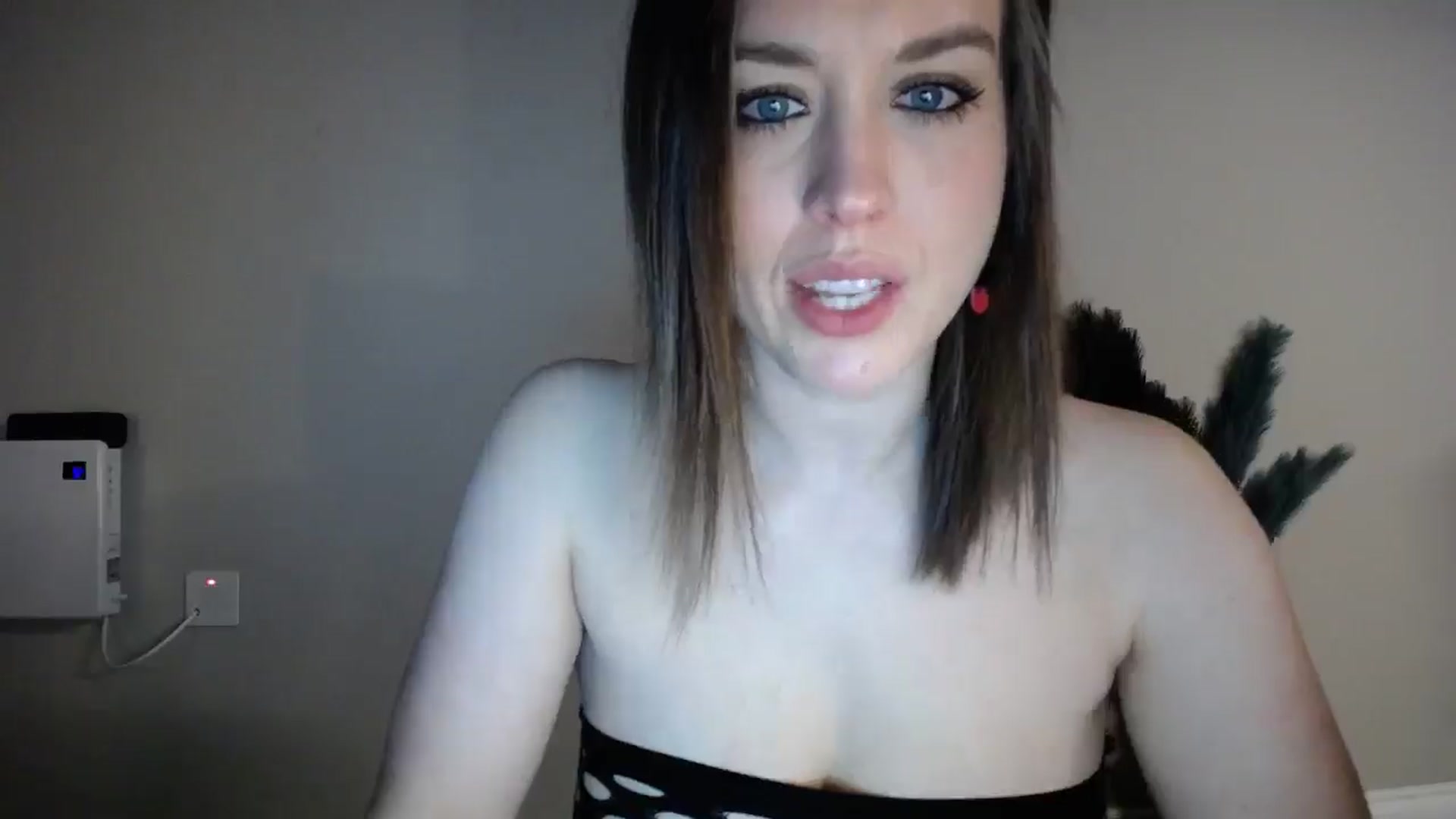 Gallery image thumbnail from Girl_X_Power's myfreecams stream on, 01/01/2025, 17:26 image 9 of 20