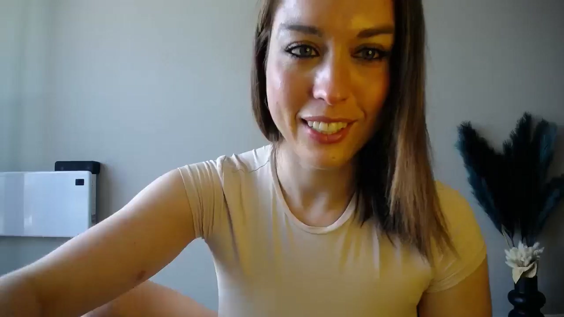 Gallery image thumbnail from Girl_X_Power's myfreecams stream on, 04/17/2025, 15:12 image 15 of 20
