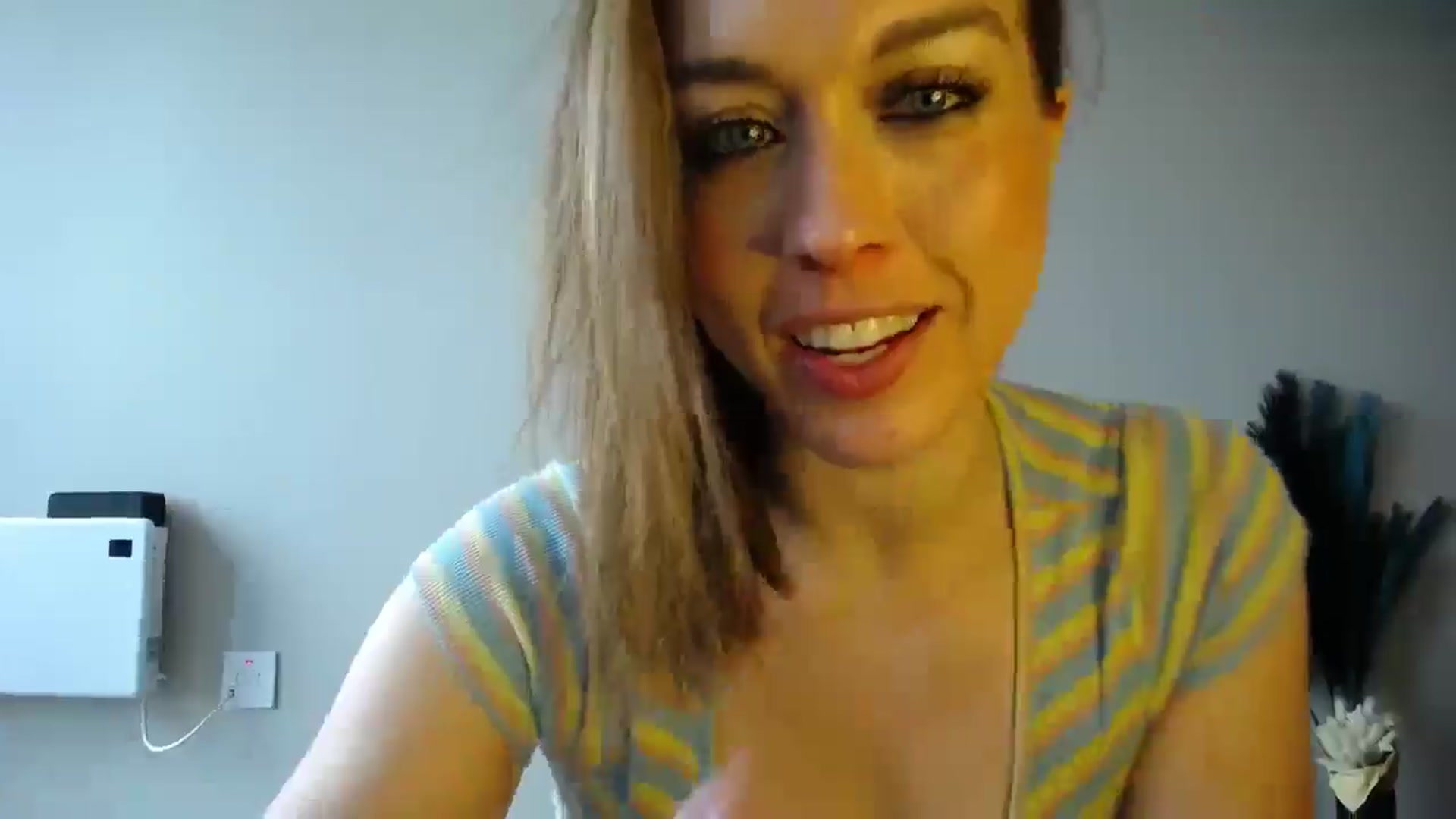 Gallery image thumbnail from Girl_X_Power's myfreecams stream on, 05/04/2025, 16:46 image 19 of 20