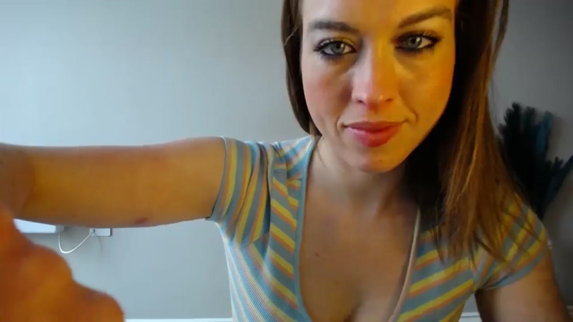 Gallery image thumbnail from Girl_X_Power's myfreecams stream on, 05/04/2025, 16:46 image 12 of 20
