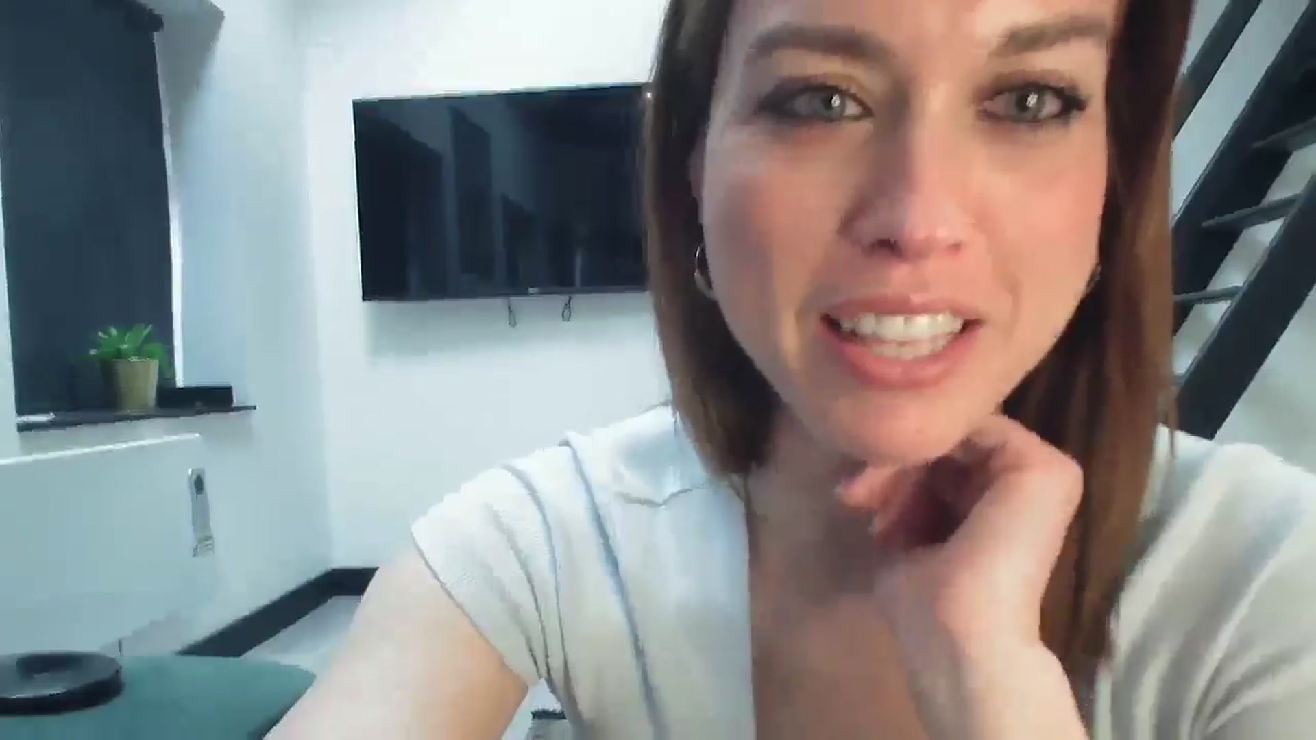 Gallery image thumbnail from Girl_X_Power's myfreecams stream on, 06/02/2025, 17:28 image 11 of 20