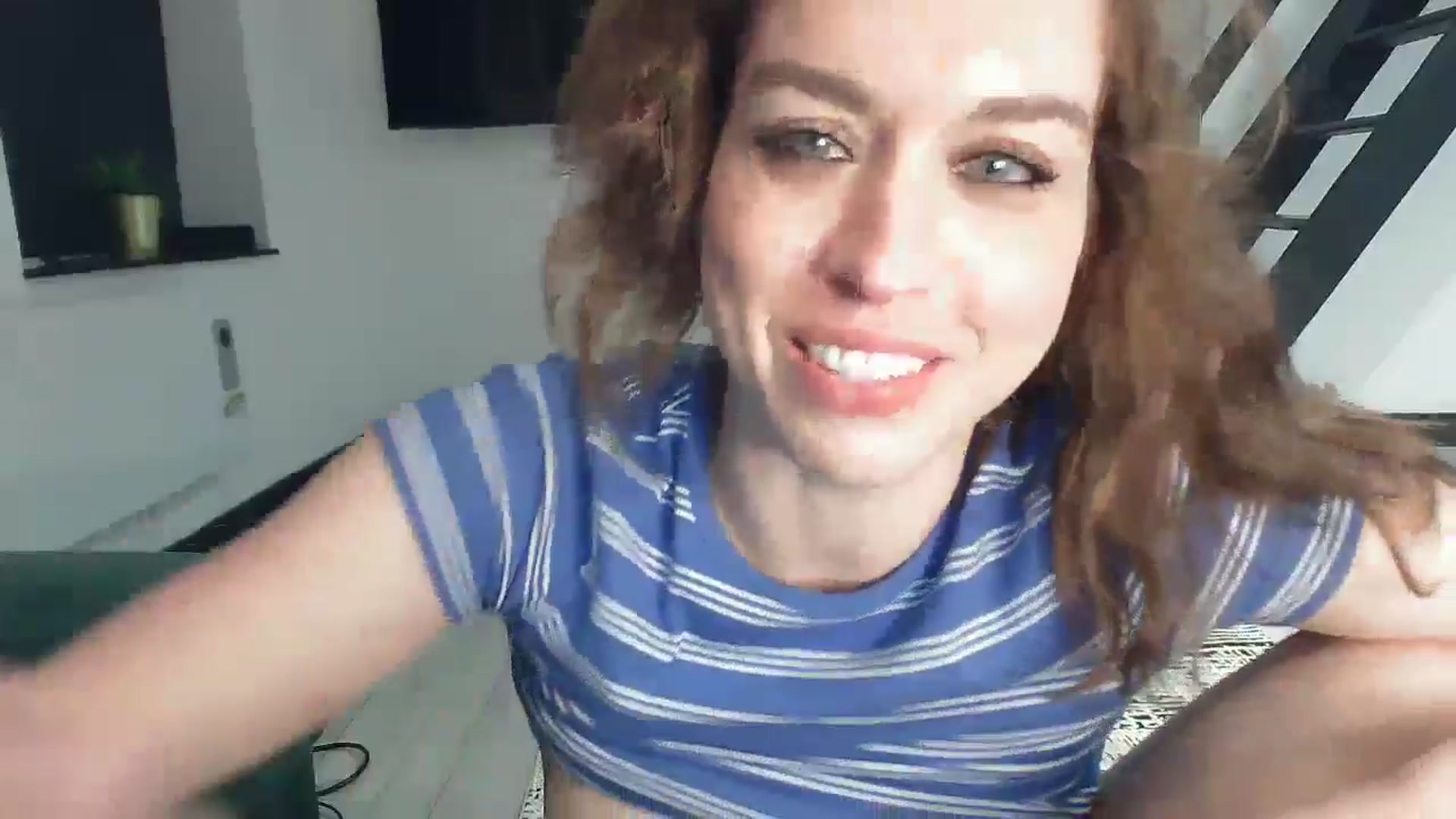 Gallery image thumbnail from Girl_X_Power's myfreecams stream on, 06/15/2025, 21:18 image 19 of 20