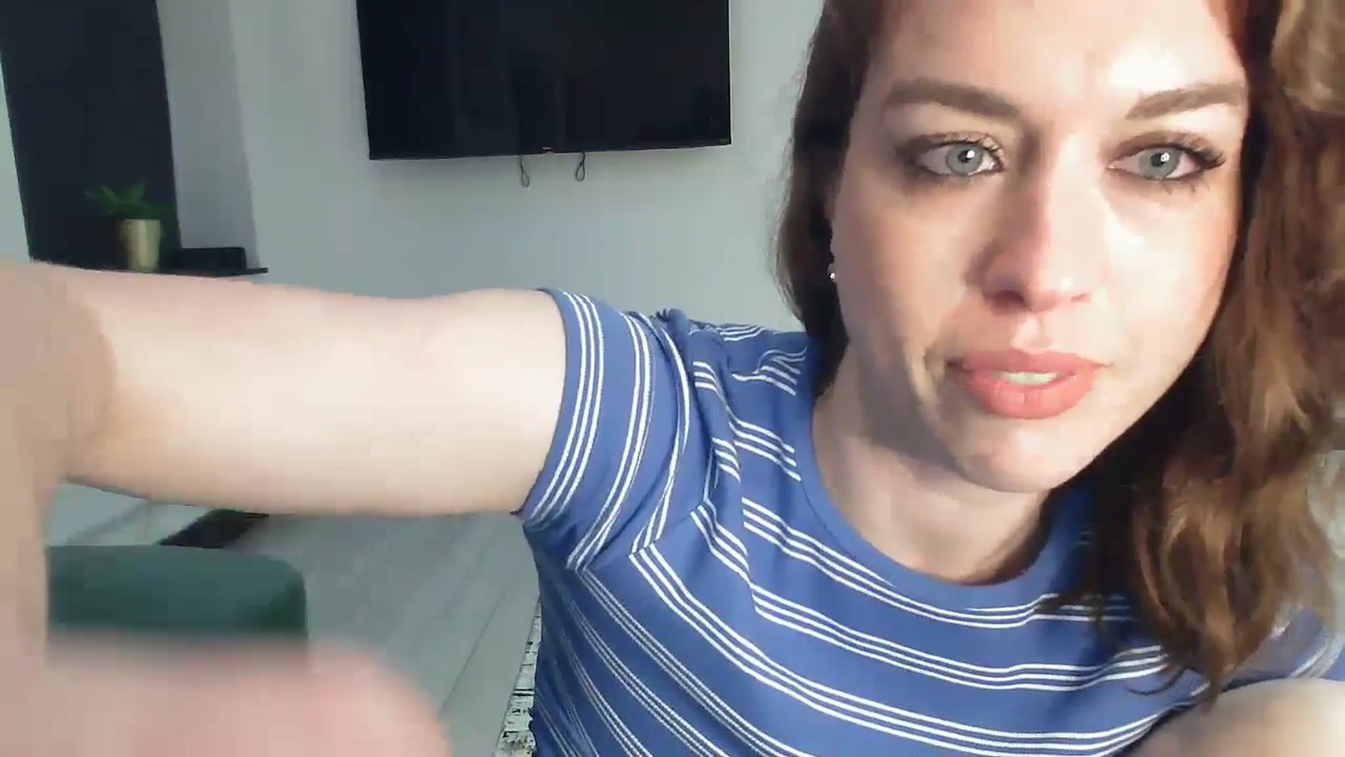Gallery image thumbnail from Girl_X_Power's myfreecams stream on, 06/15/2025, 21:18 image 12 of 20