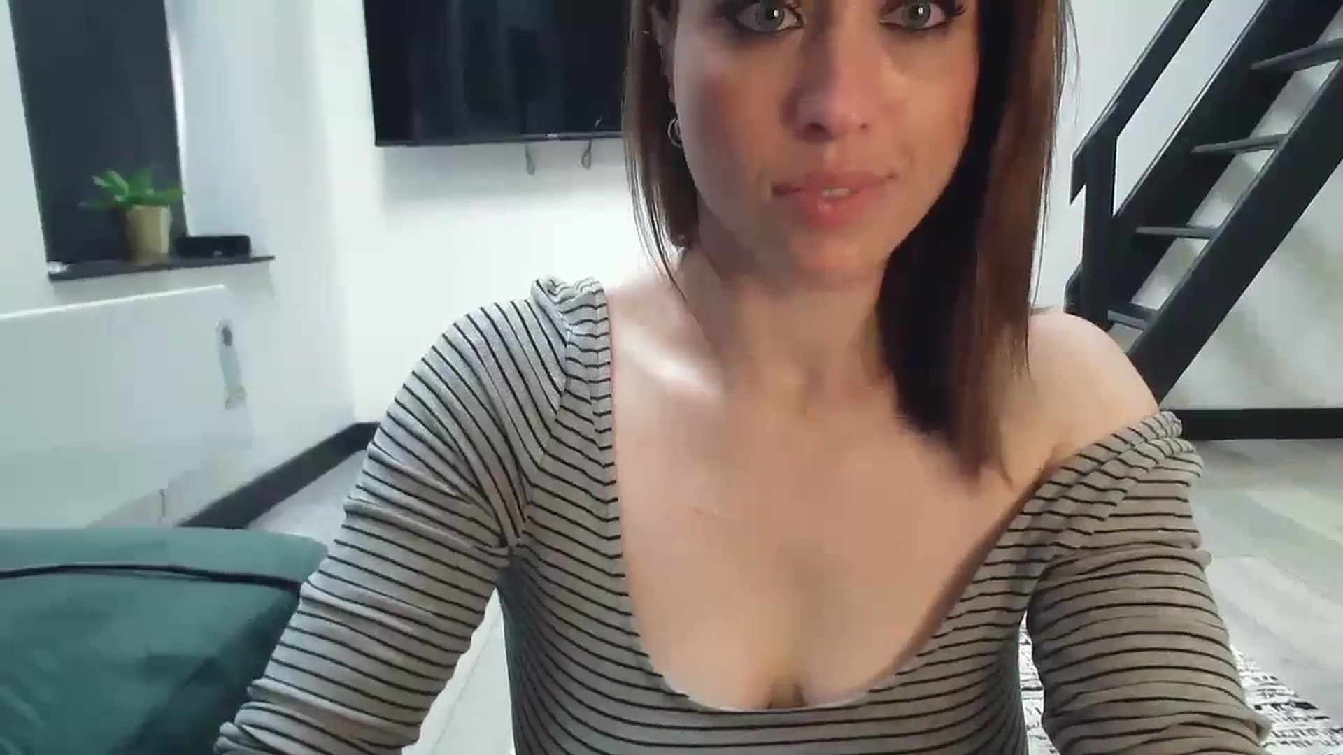 Gallery image thumbnail from Girl_X_Power's myfreecams stream on, 06/17/2025, 15:47 image 7 of 20