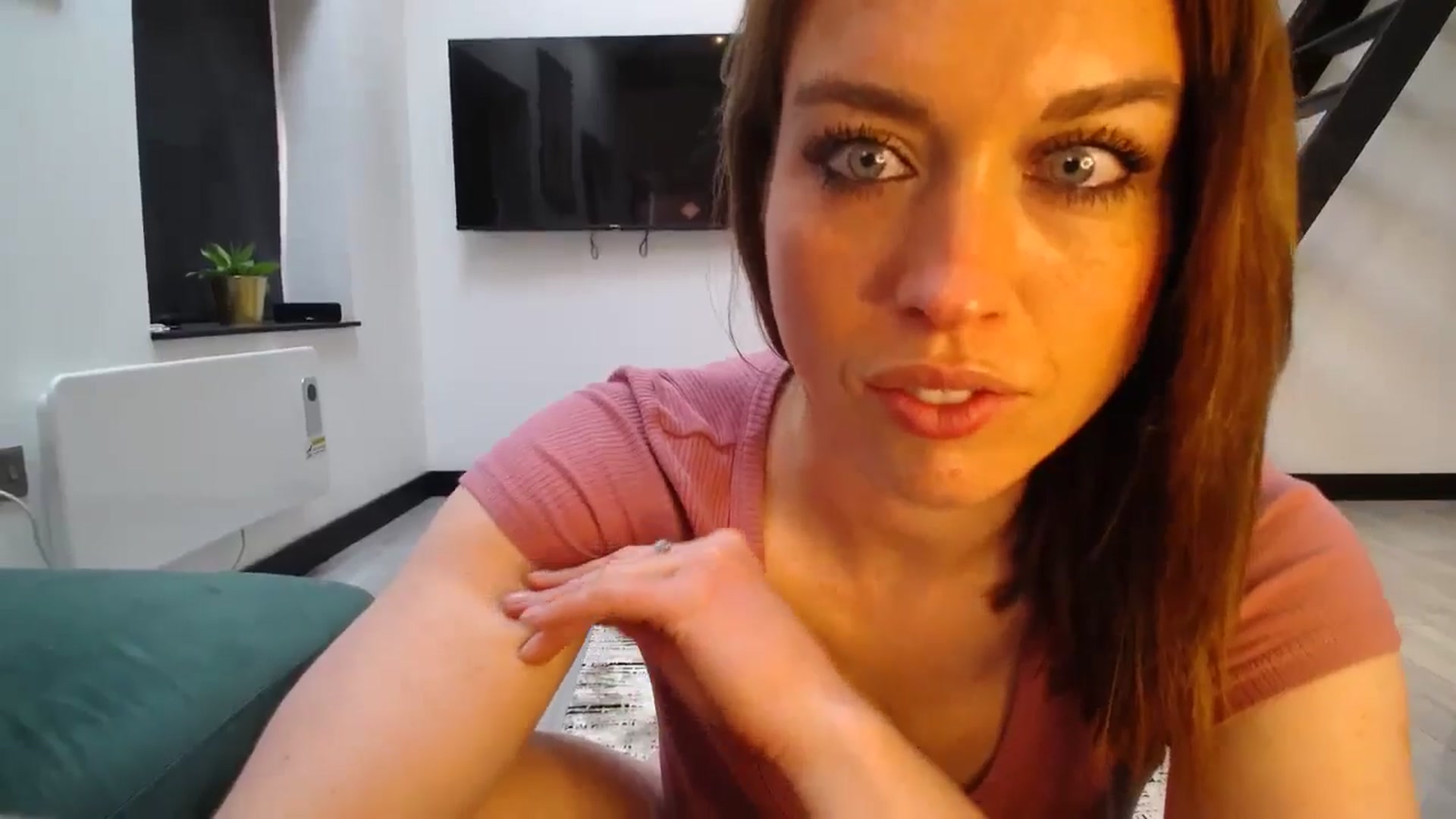 Gallery image thumbnail from Girl_X_Power's myfreecams stream on, 06/19/2025, 15:59 image 13 of 20