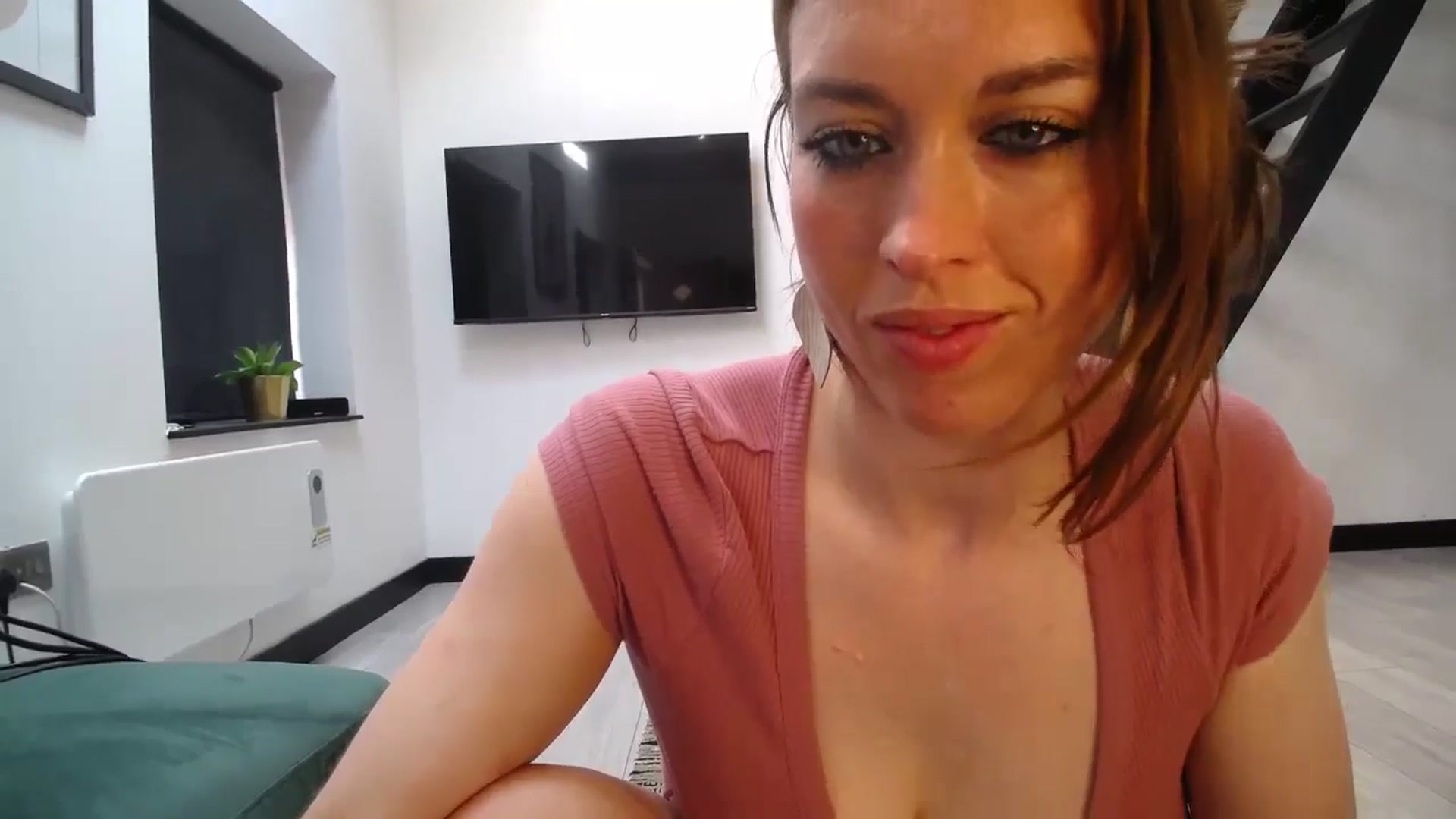 Gallery image thumbnail from Girl_X_Power's myfreecams stream on, 06/30/2025, 15:33 image 14 of 20
