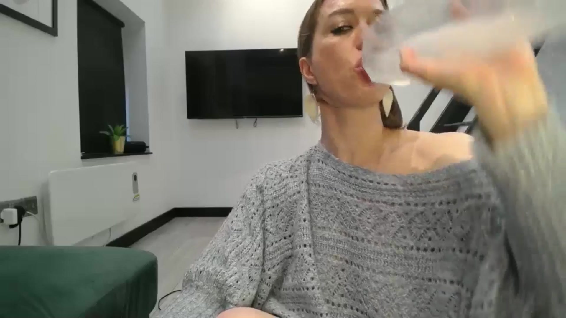 Gallery image thumbnail from Girl_X_Power's myfreecams stream on, 08/16/2025, 19:18 image 19 of 20
