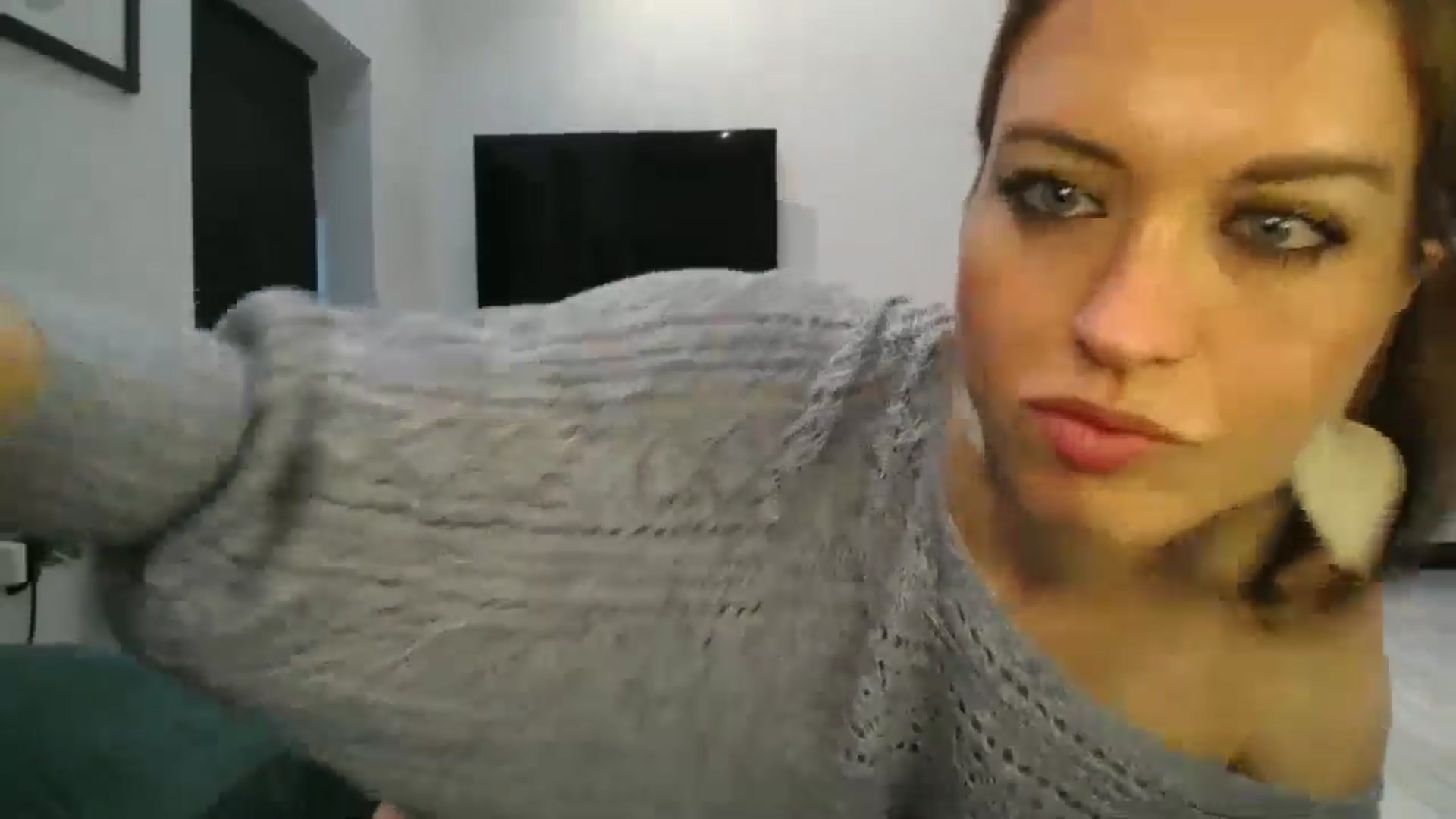 Gallery image thumbnail from Girl_X_Power's myfreecams stream on, 08/16/2025, 19:18 image 14 of 20