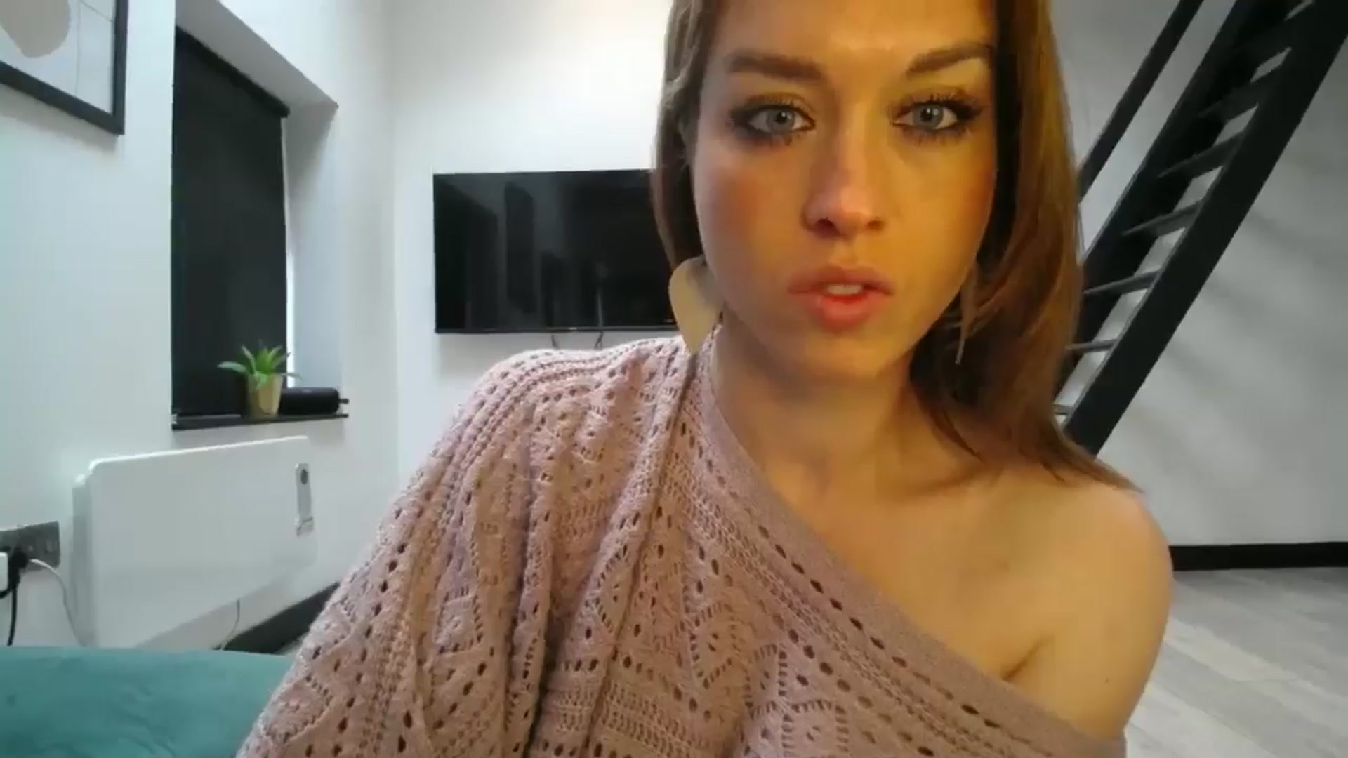 Gallery image thumbnail from Girl_X_Power's myfreecams stream on, 08/17/2025, 13:48 image 20 of 20