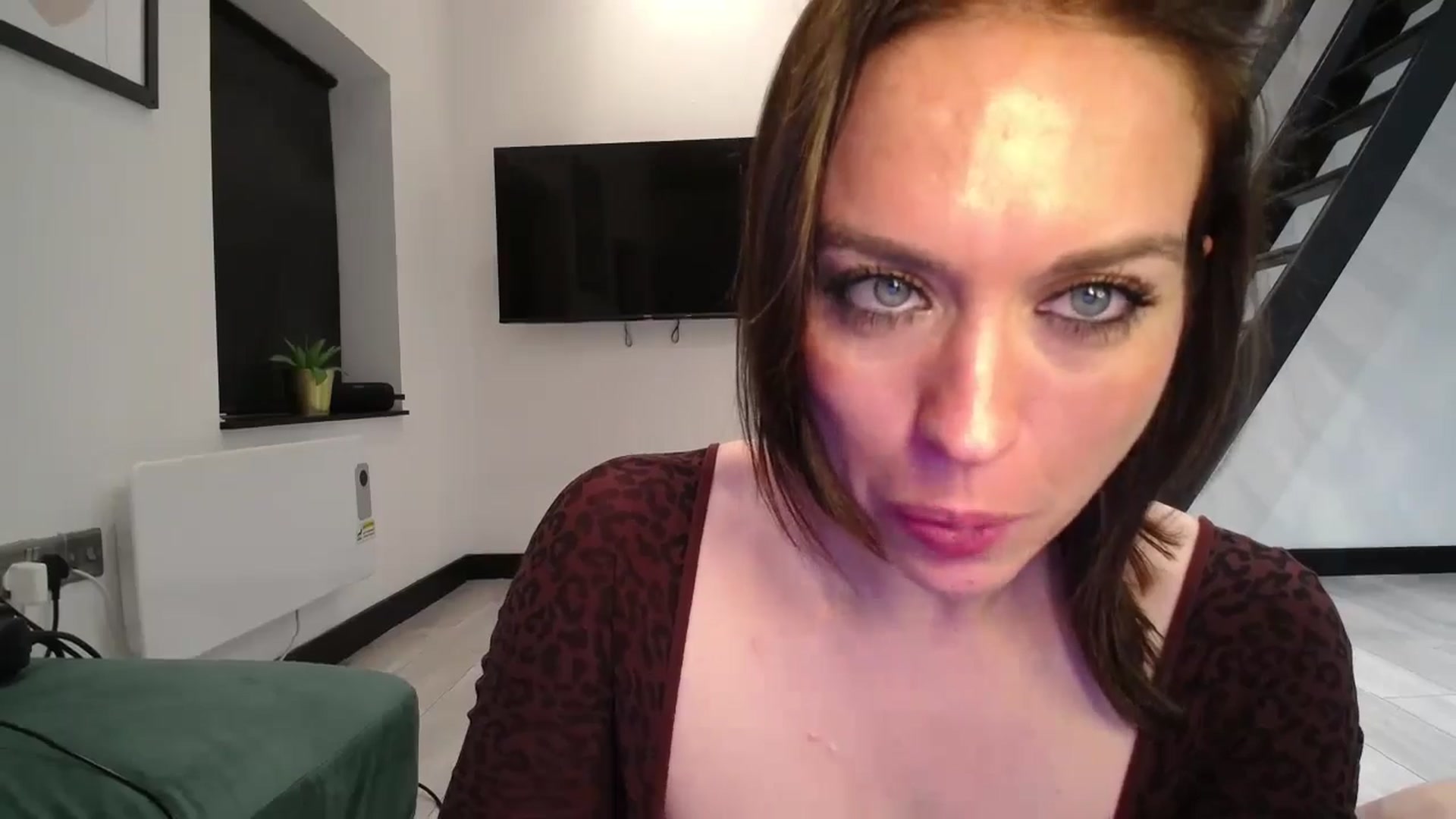 Gallery image thumbnail from Girl_X_Power's myfreecams stream on, 09/01/2025, 24:38 image 17 of 20