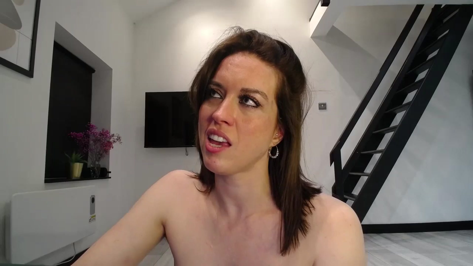 Gallery image thumbnail from Girl_X_Power's myfreecams stream on, 09/06/2025, 19:19 image 17 of 20