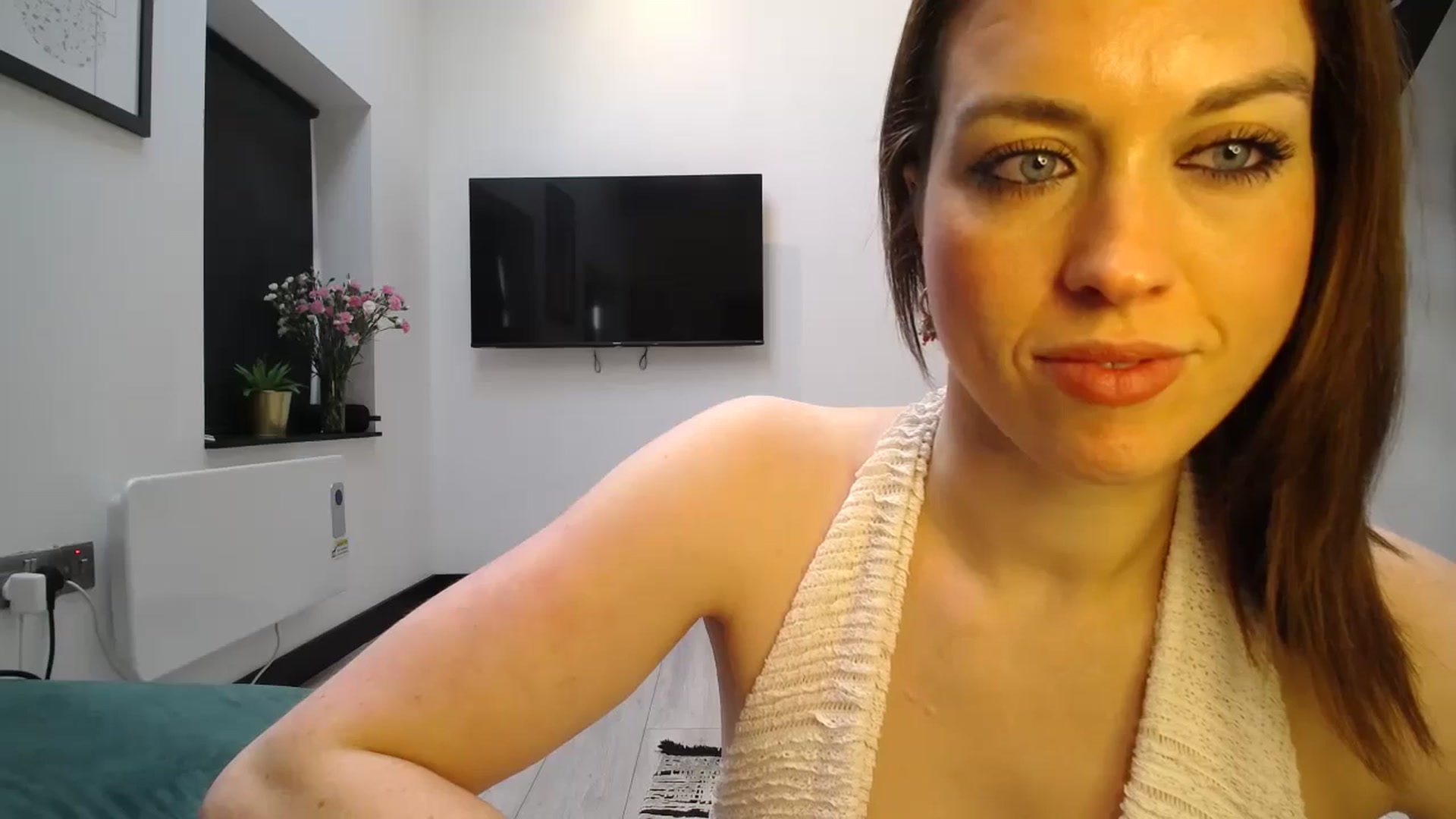 Gallery image thumbnail from Girl_X_Power's myfreecams stream on, 10/26/2025, 09:54 image 14 of 20