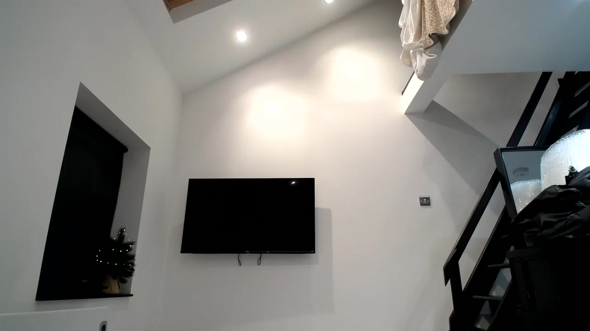 Gallery image thumbnail from Girl_X_Power's myfreecams stream on, 03/17/2026, 19:00 image 9 of 20