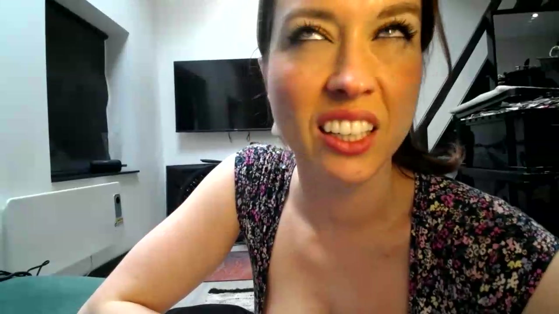 Gallery image thumbnail from Girl_X_Power's myfreecams stream on, 06/03/2026, 15:06 image 3 of 20