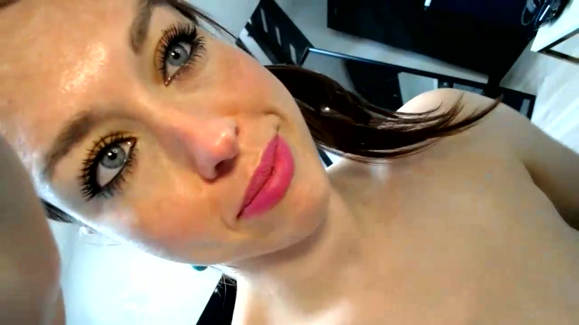 Gallery image thumbnail from Girl_X_Power's myfreecams stream on, 06/16/2026, 09:27 image 8 of 20
