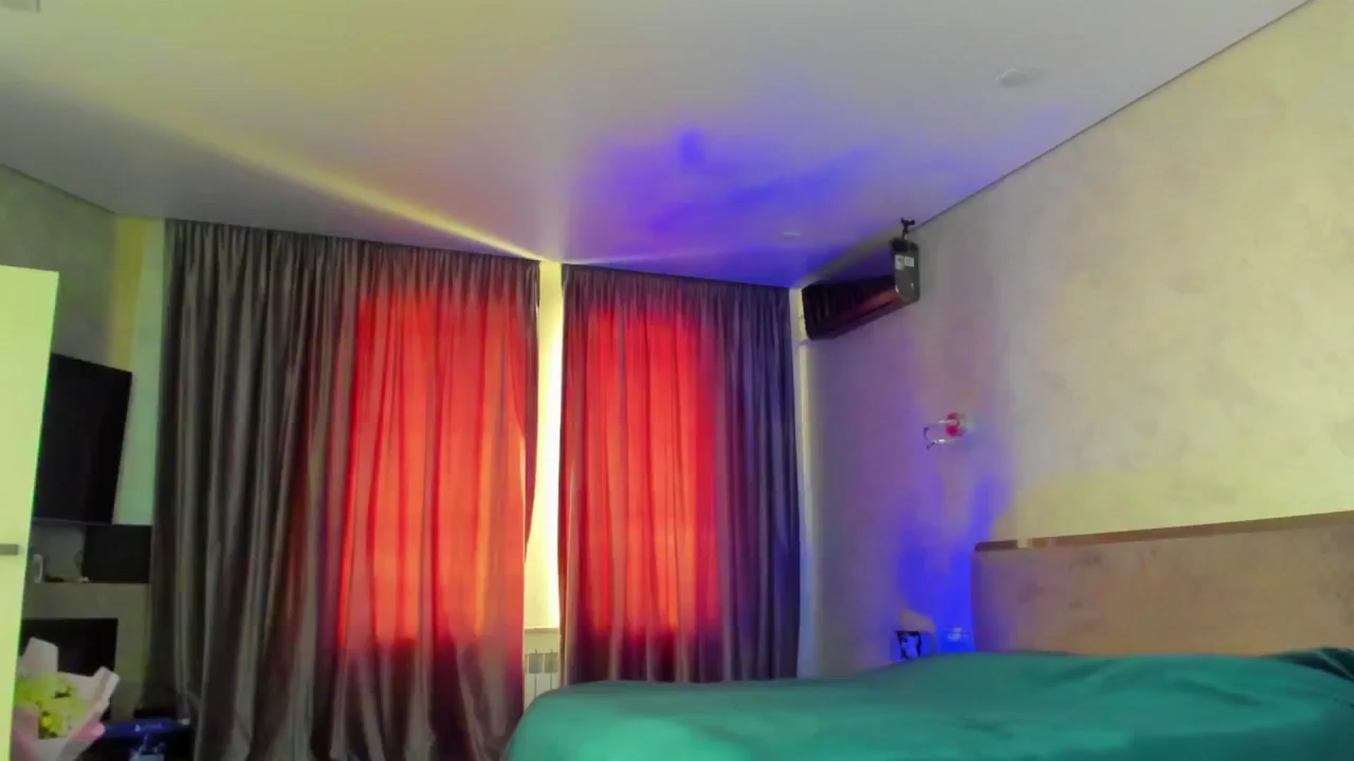 Gallery image thumbnail from GirlfriendK_'s myfreecams stream on, 02/17/2025, 12:53 image 8 of 20