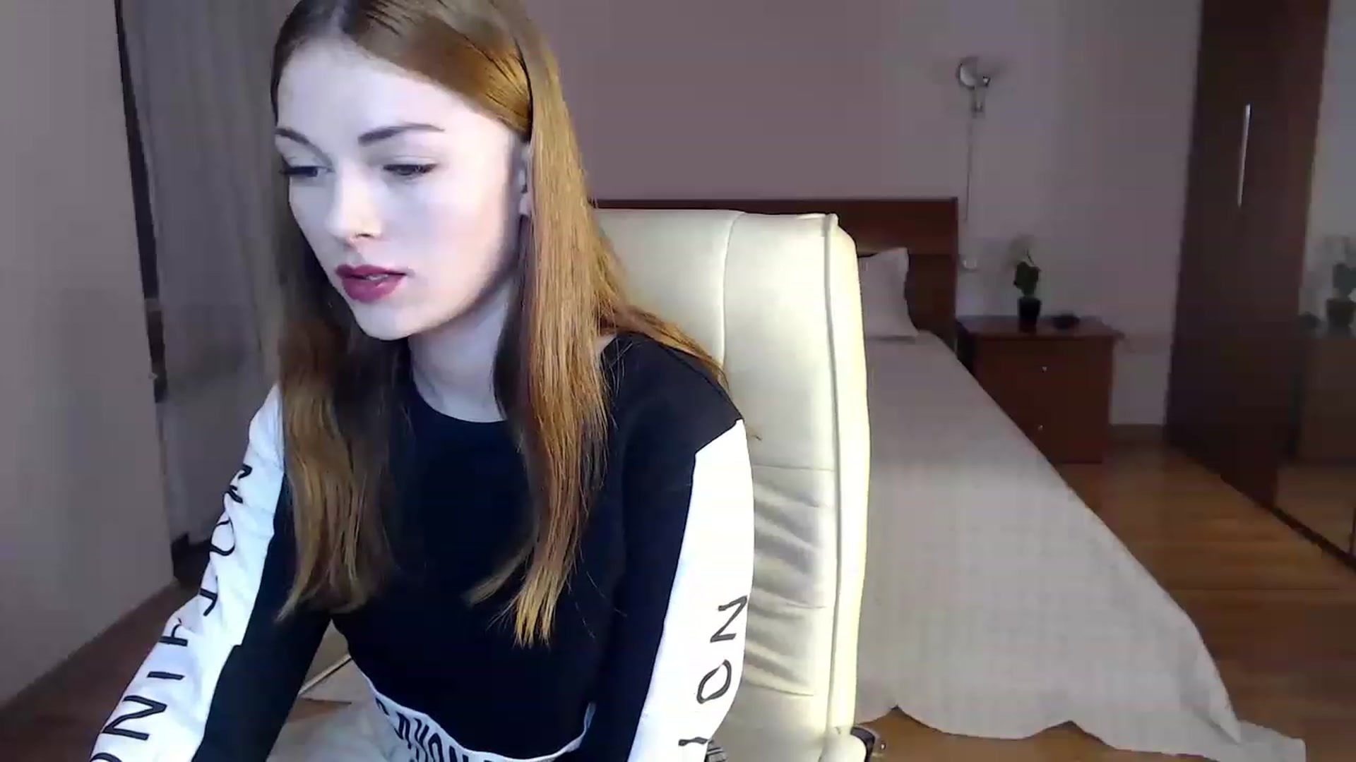 Gallery image thumbnail from Girlfromhell's myfreecams stream on, 11/14/2022, 15:49 image 15 of 20