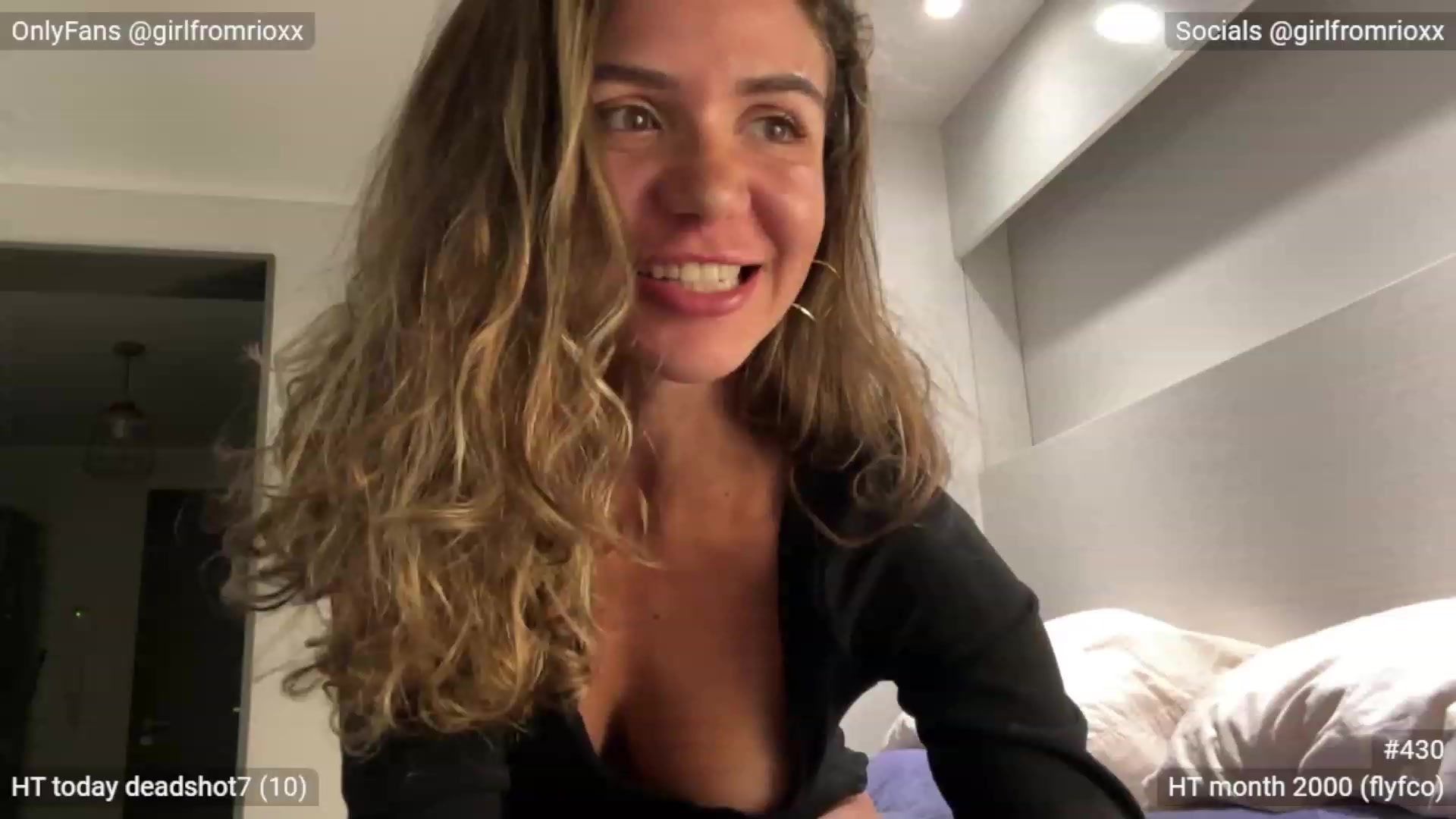 Gallery image thumbnail from Girlfromrio's myfreecams stream on, 09/18/2023, 23:20 image 3 of 20