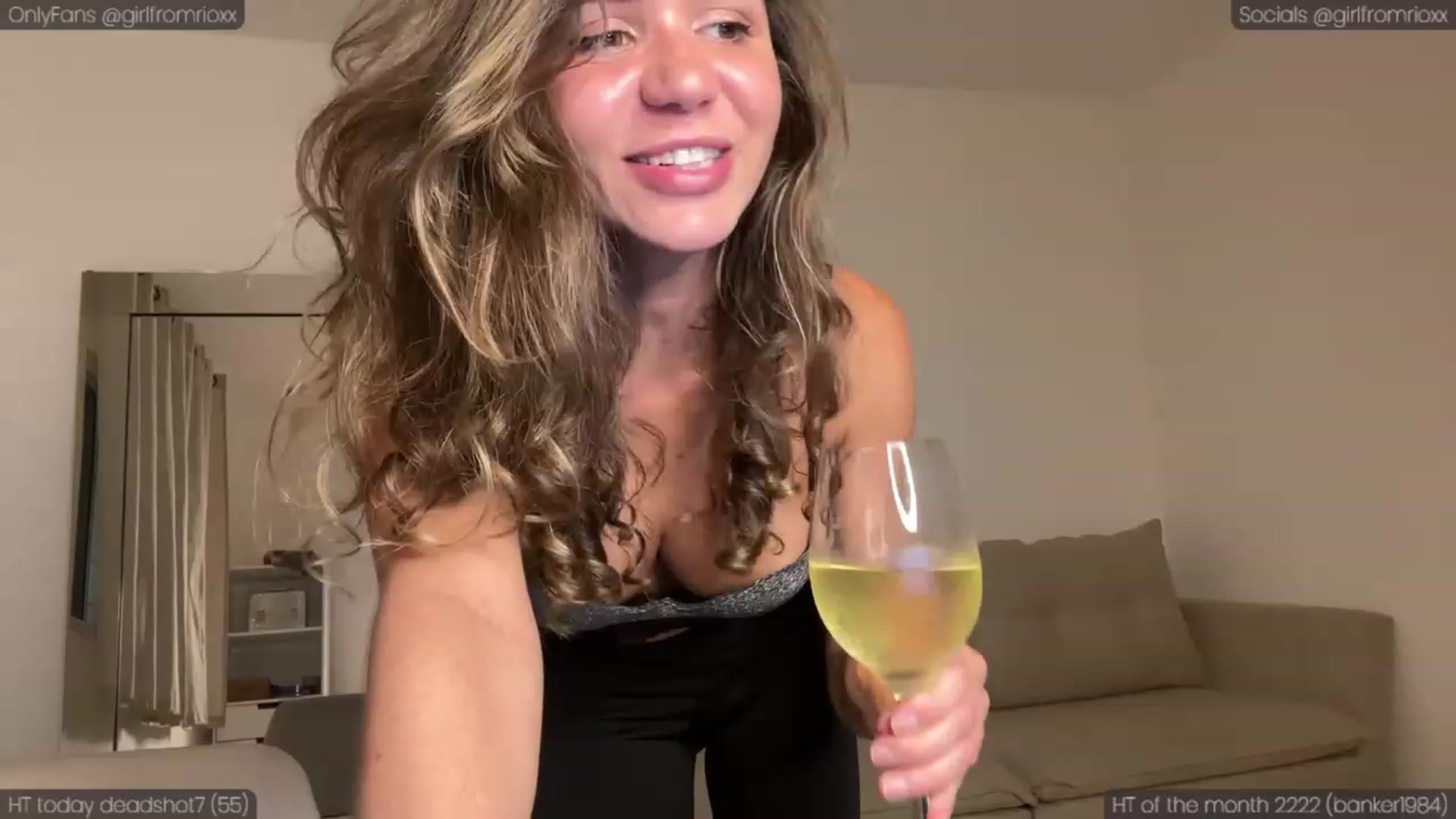 Gallery image thumbnail from Girlfromrio's myfreecams stream on, 11/25/2023, 23:38 image 2 of 20