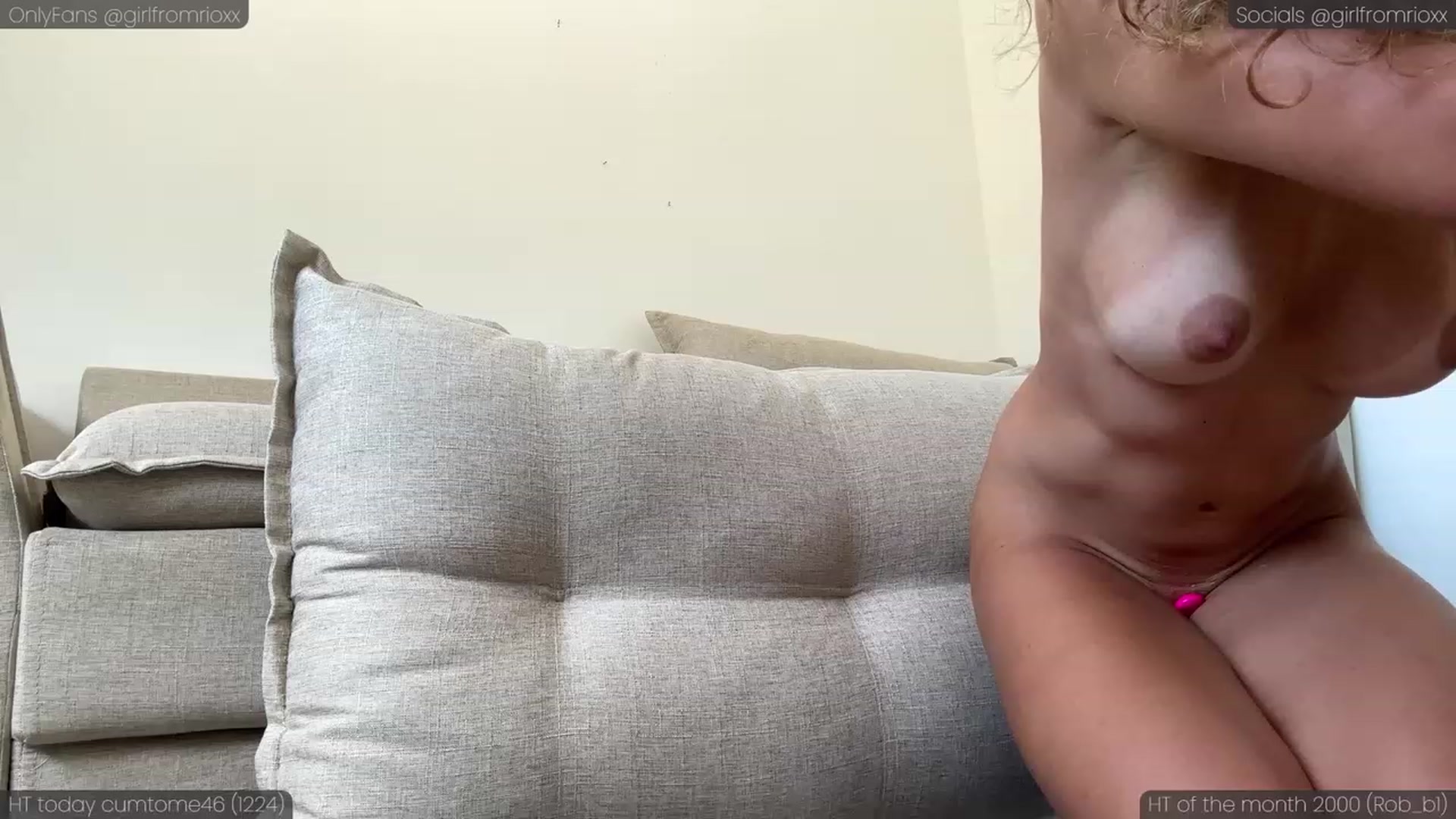 Gallery image thumbnail from Girlfromrio's myfreecams stream on, 12/17/2023, 17:56 image 5 of 20