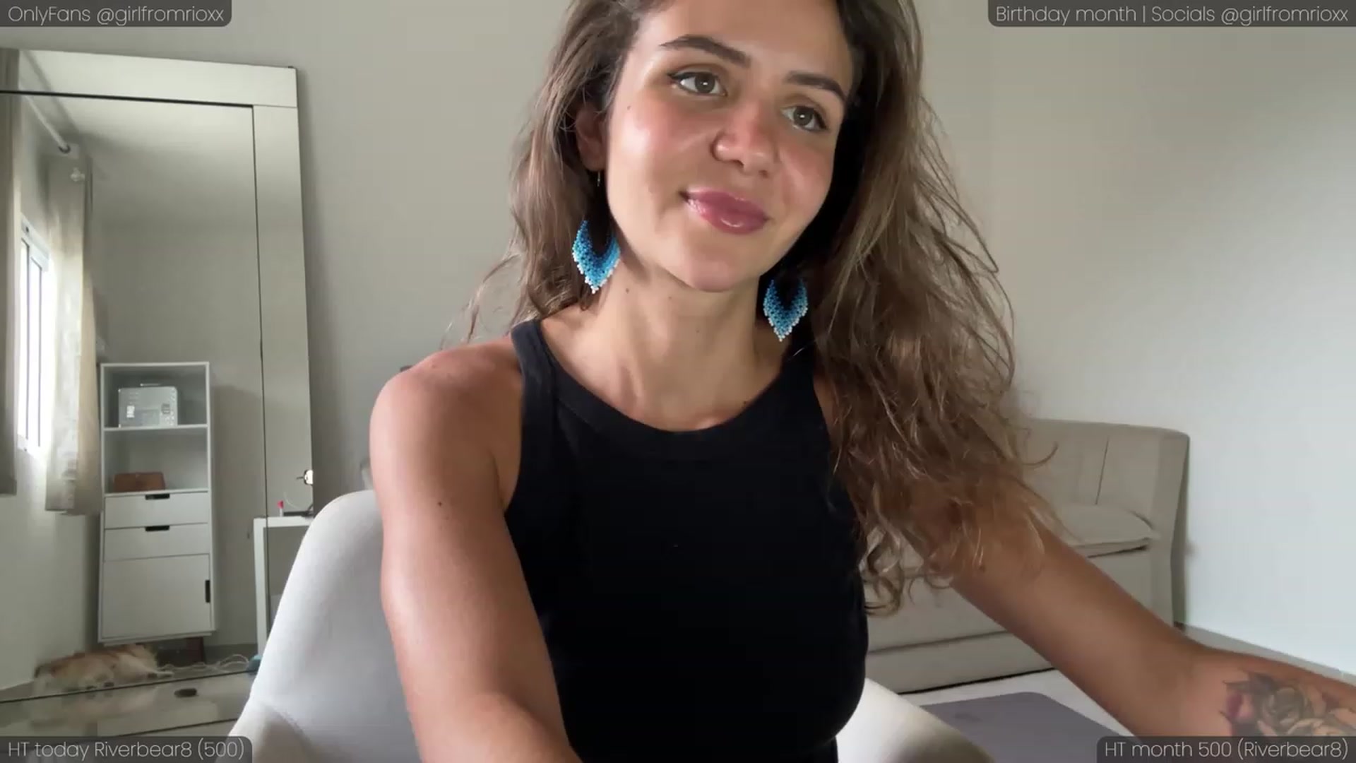 Gallery image thumbnail from Girlfromrio's myfreecams stream on, 01/02/2024, 21:13 image 14 of 20