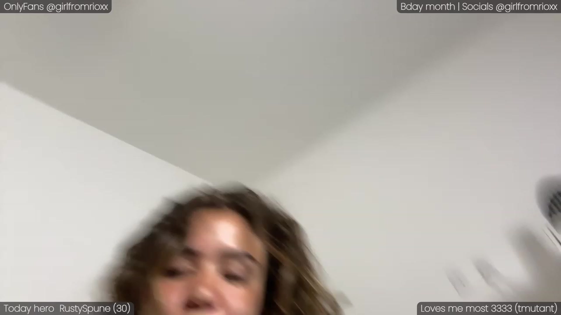 Gallery image thumbnail from Girlfromrio's myfreecams stream on, 01/30/2024, 24:15 image 7 of 20