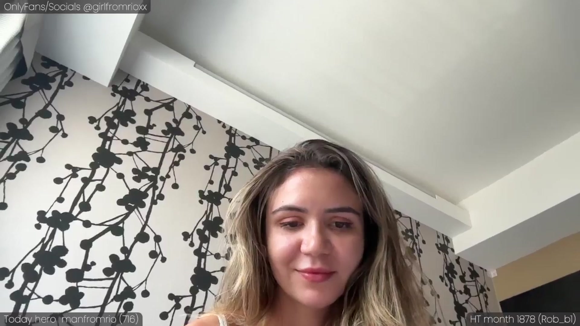 Gallery image thumbnail from Girlfromrio's myfreecams stream on, 06/24/2024, 02:52 image 14 of 20