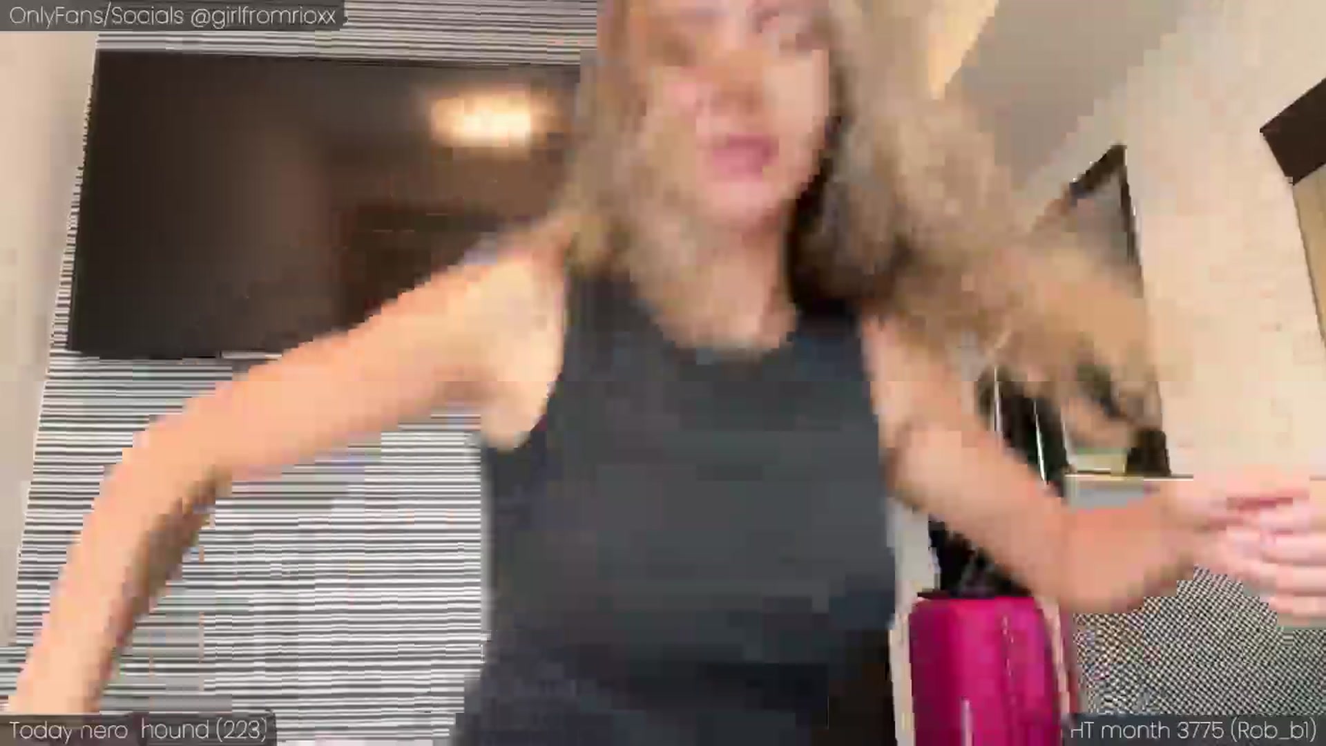 Gallery image thumbnail from Girlfromrio's myfreecams stream on, 07/03/2024, 04:55 image 14 of 20
